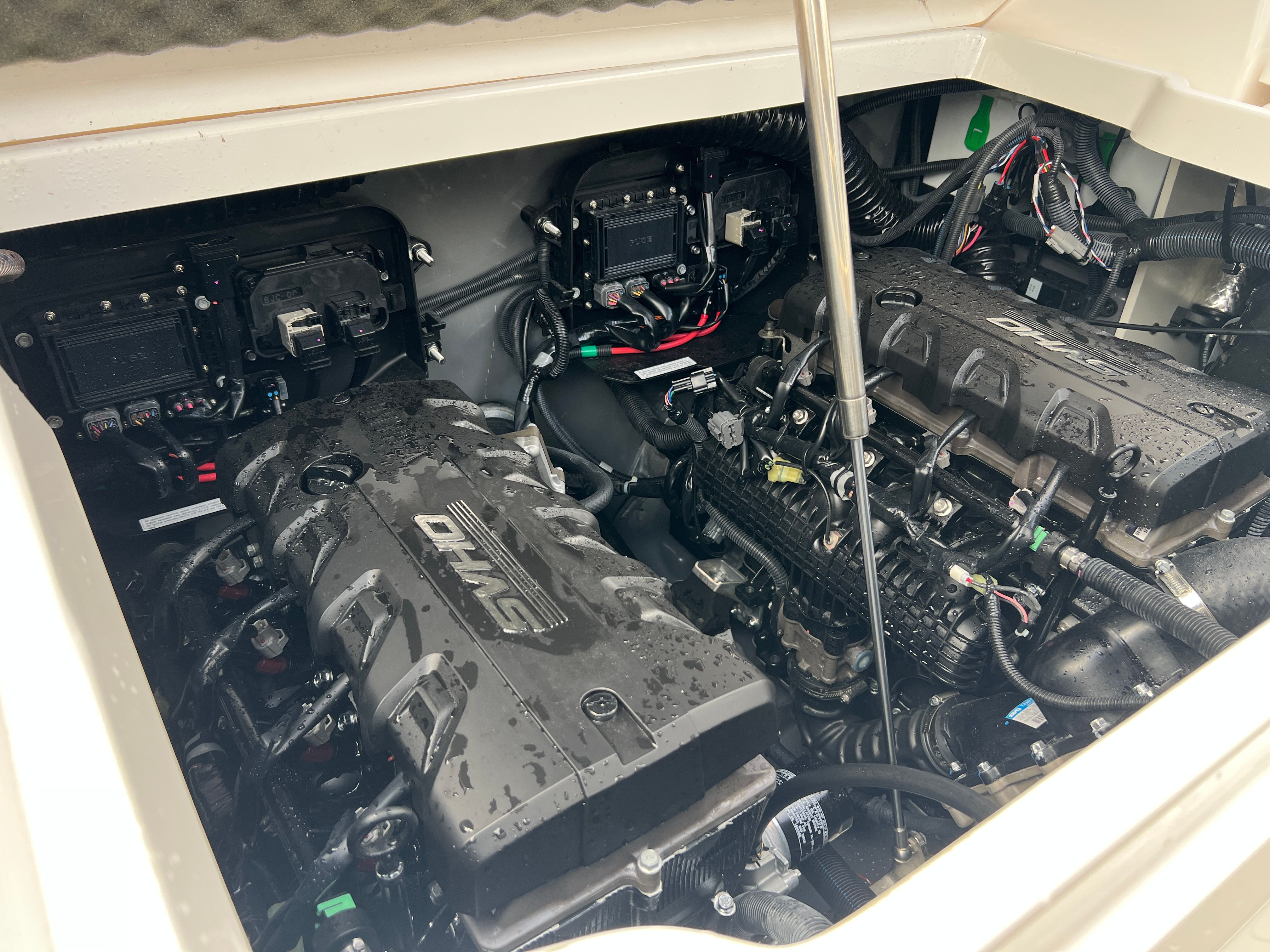 2023 Yamaha Boats 255 FSH Sport E - 12