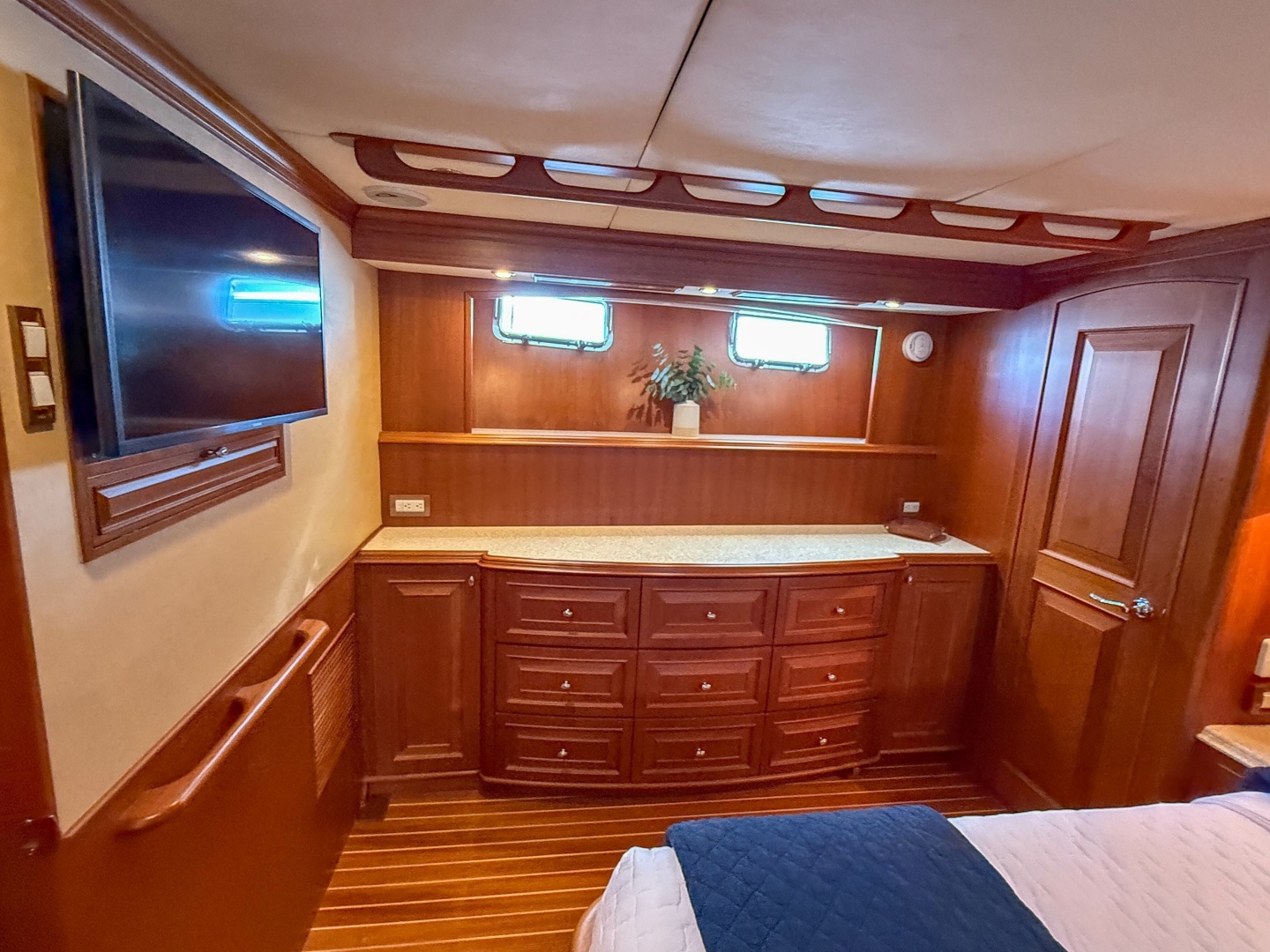2003 Grand Banks 64 Aleutian RP - Image 47