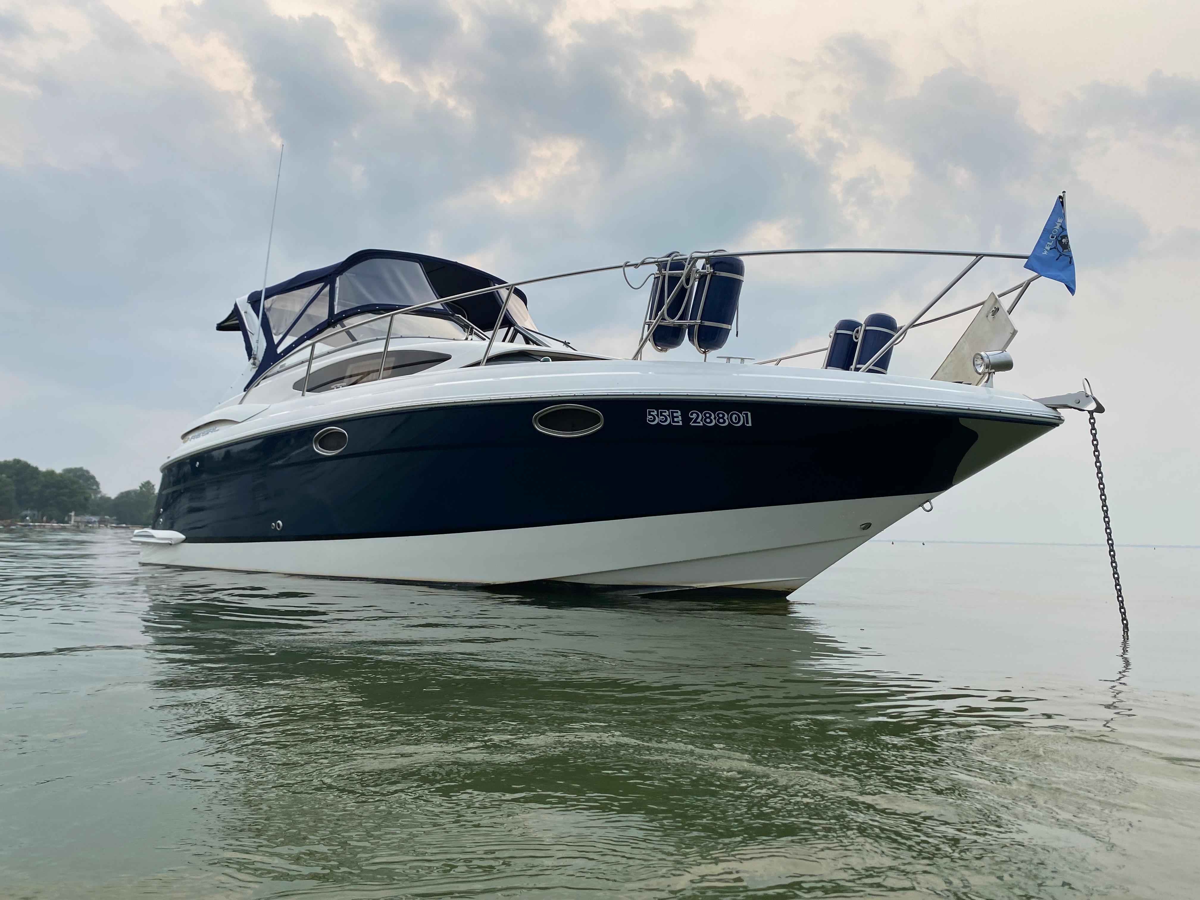2005 Regal 3060 Window Express