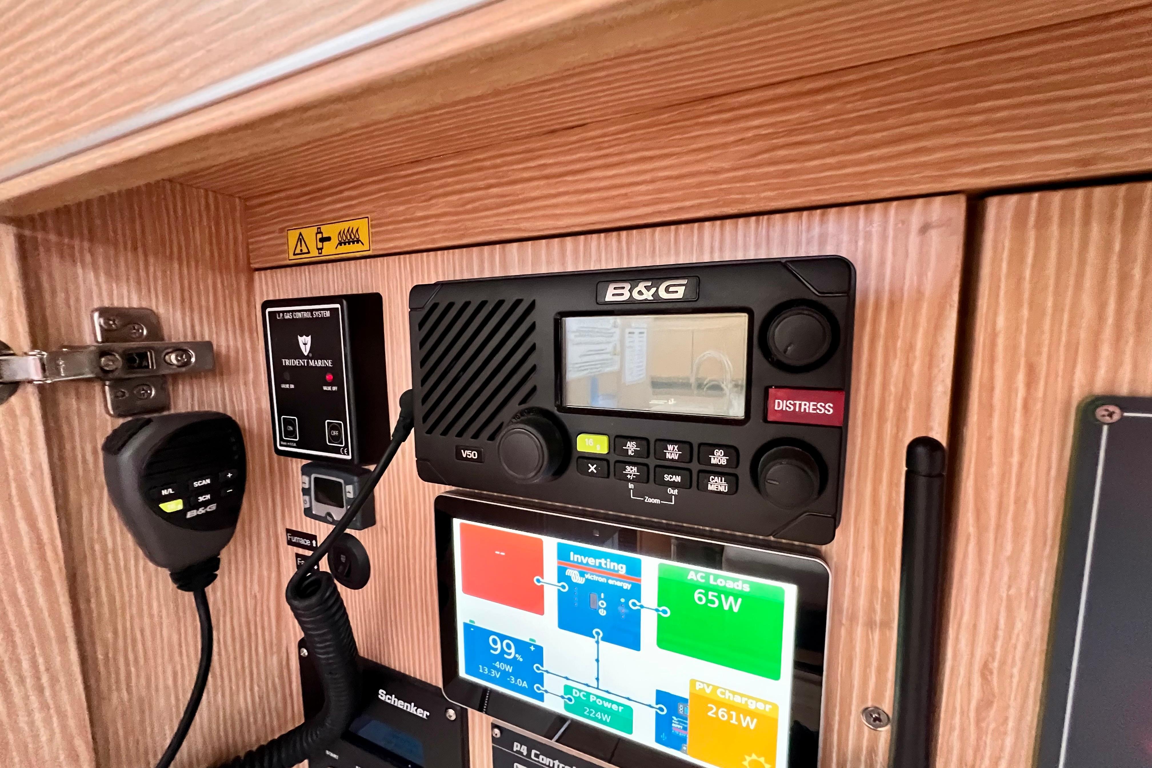 Control panel of a 2016 Hanse 455 yacht featuring B&G V50 marine radio.