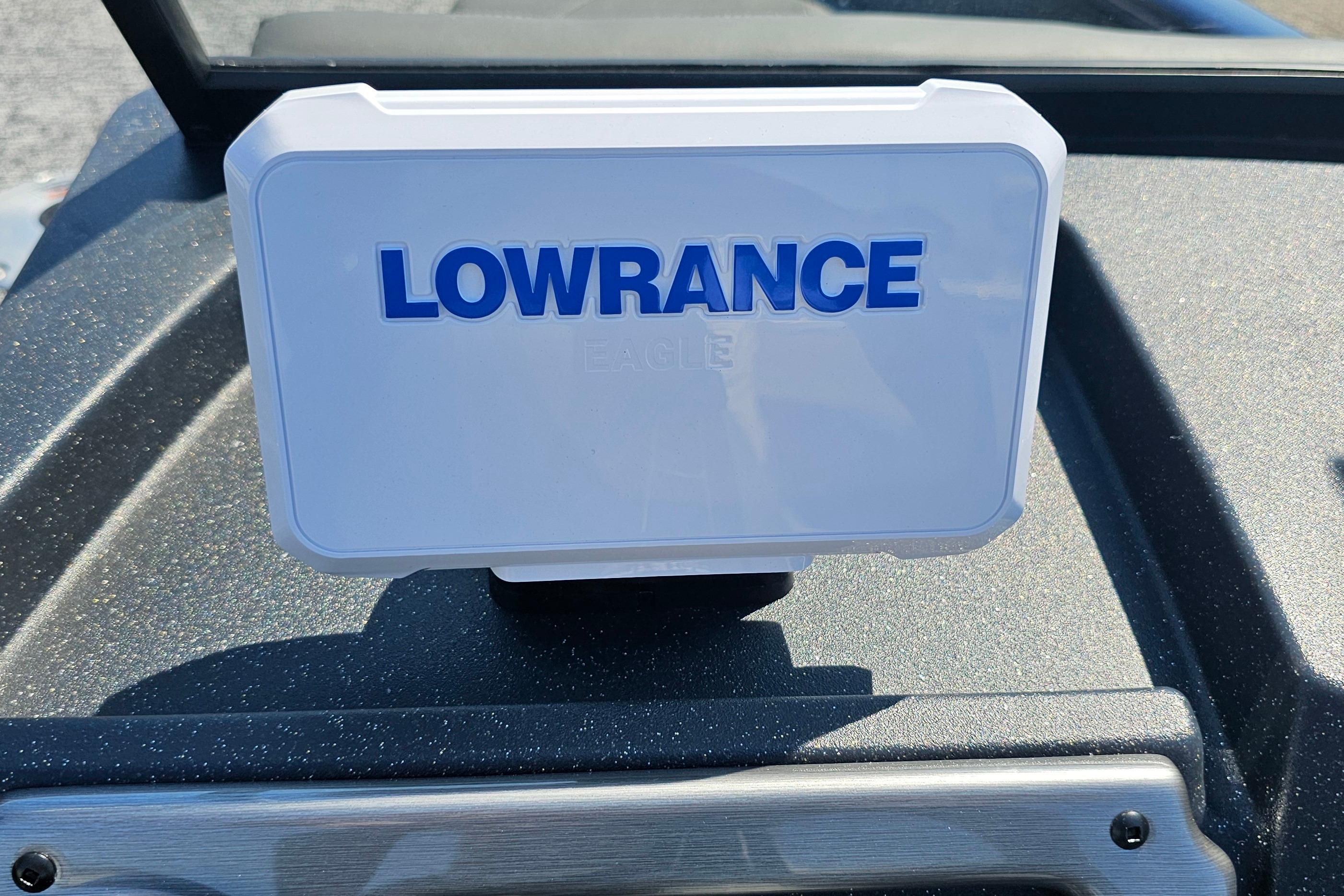 Lowrance device on 2026 Tracker Pro Guide V-175 Combo boat dashboard.