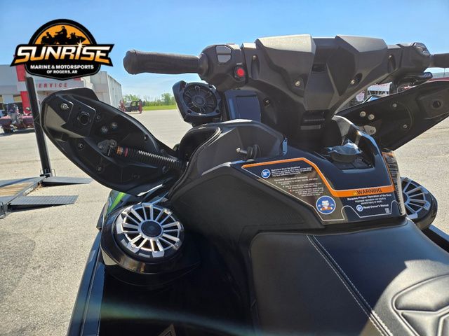 2025 Kawasaki Jet Ski Ultra 160 - 2