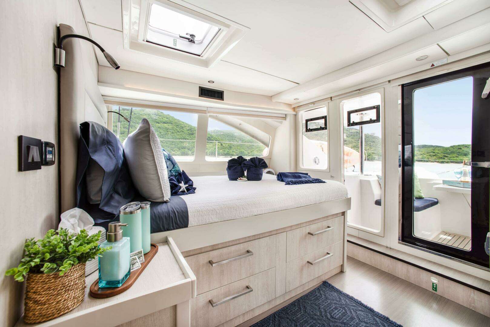 2016 Leopard 58 Catamaran - Image 41