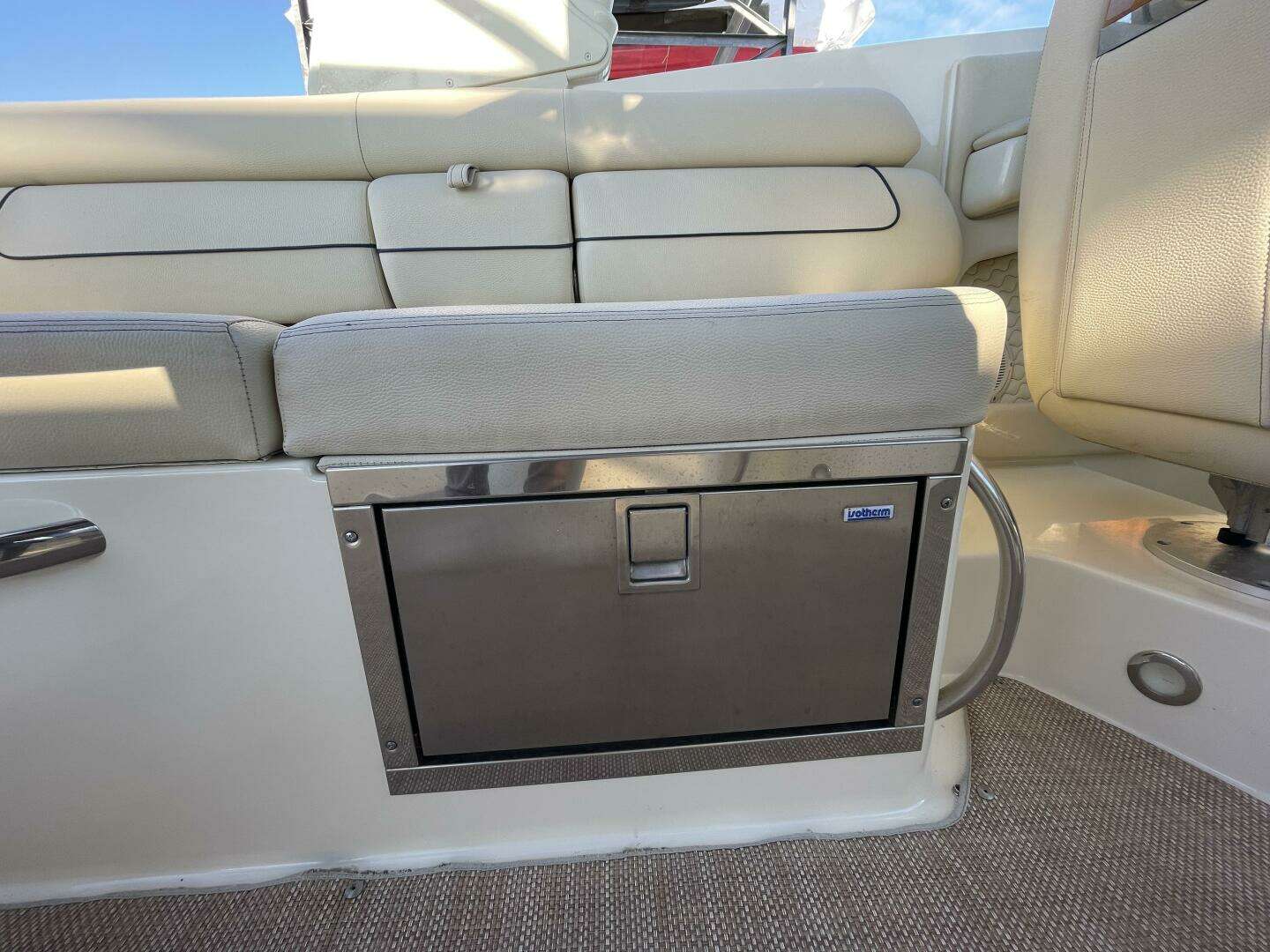 2020 Chris-Craft Launch 28 GT - Image 10