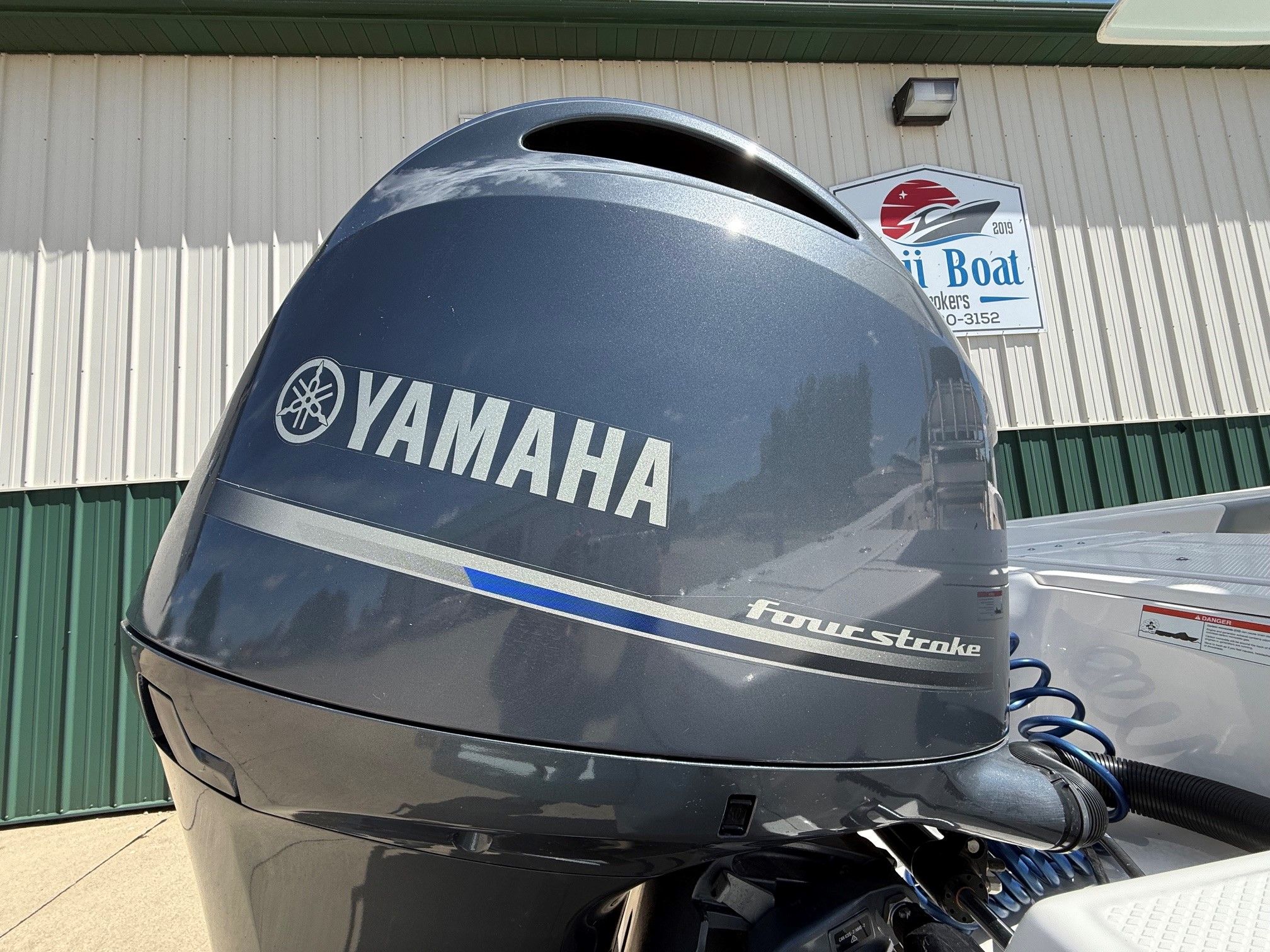 Yamaha outboard motor on a 2021 Robalo 226 Cayman boat.