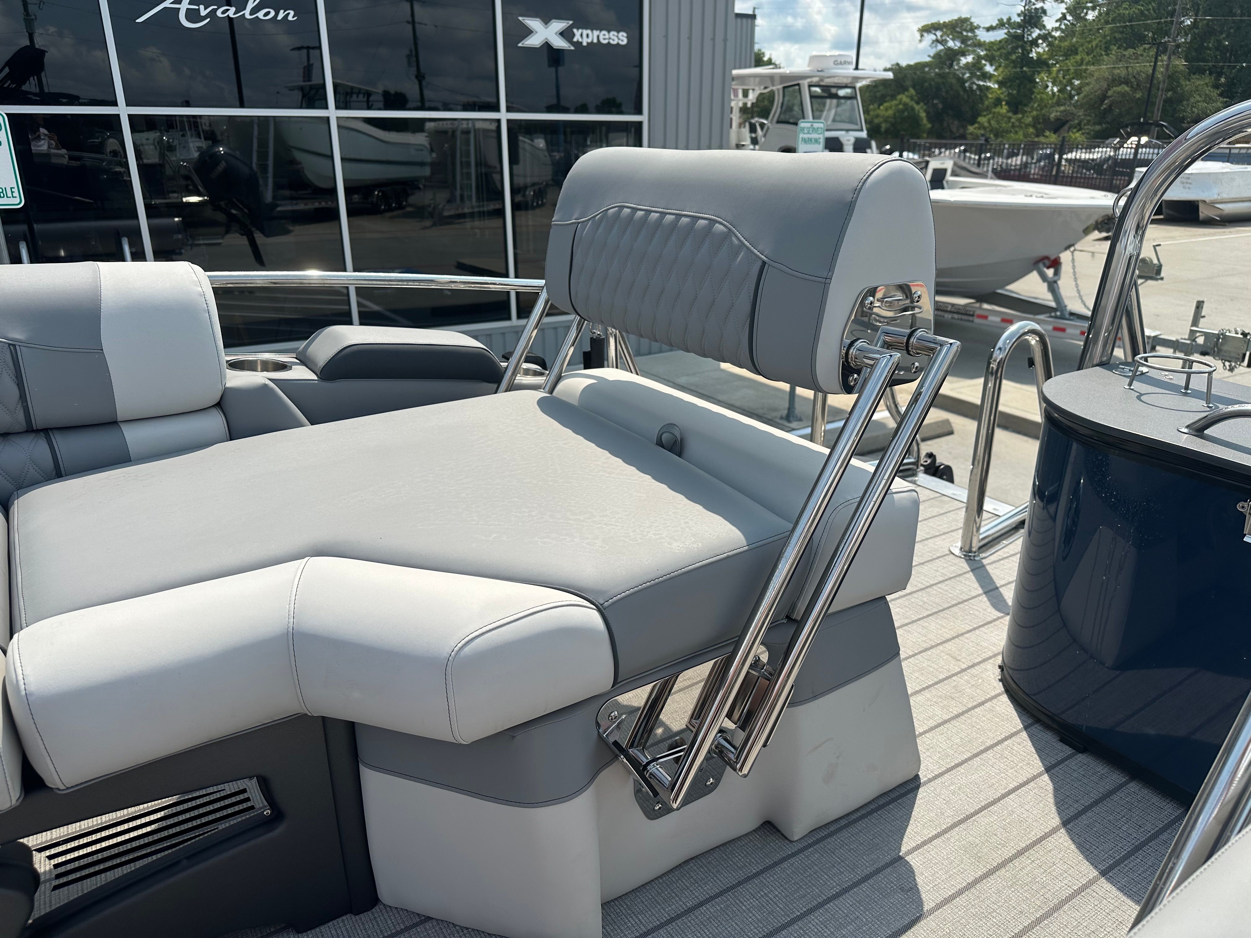 2025 Avalon Catalina Quad Lounge Shift - 23' - 28
