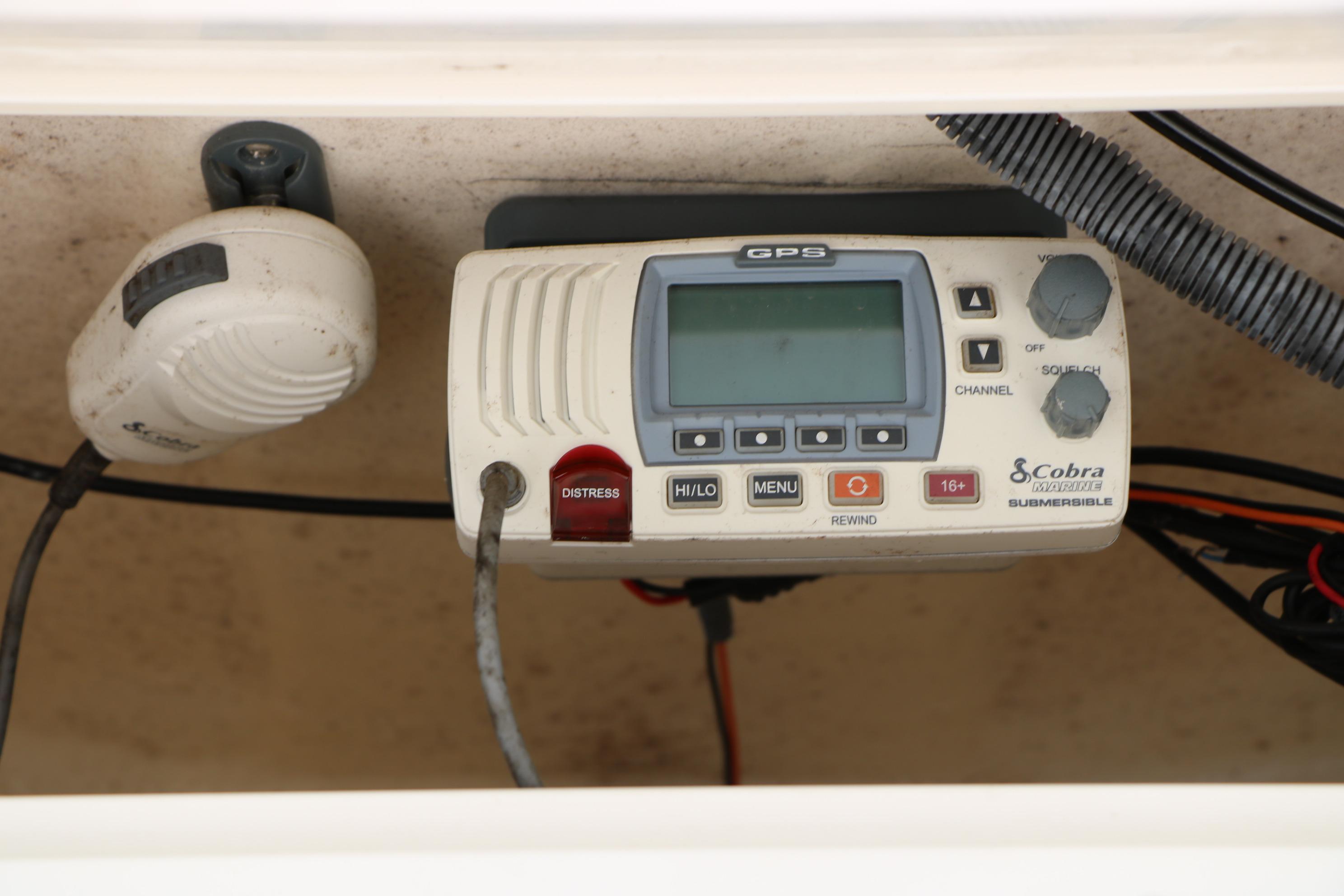 Cobra Marine GPS radio system on 2015 Sea Hunt BX 22 BR boat.
