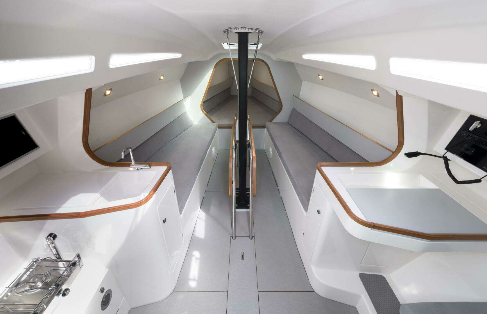 2026 Italia Yachts 9.98 - Image 14