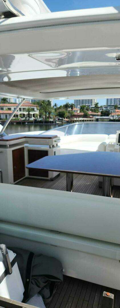 2014 Azimut Flybridge - Image 19