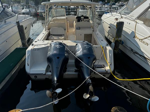 2017 Grady-White Freedom 307 - 14