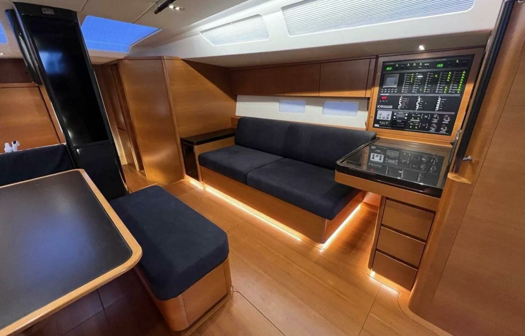 2016 Ice Yachts 62 evo - Image 7