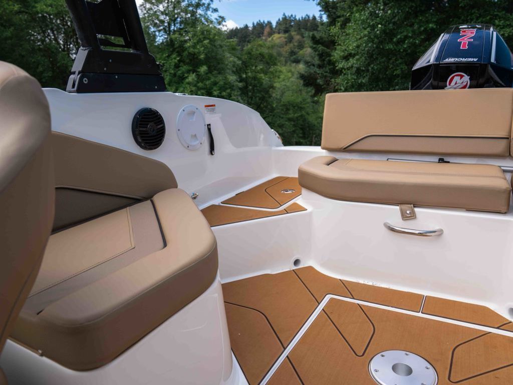 2026 Bayliner V20 - 17