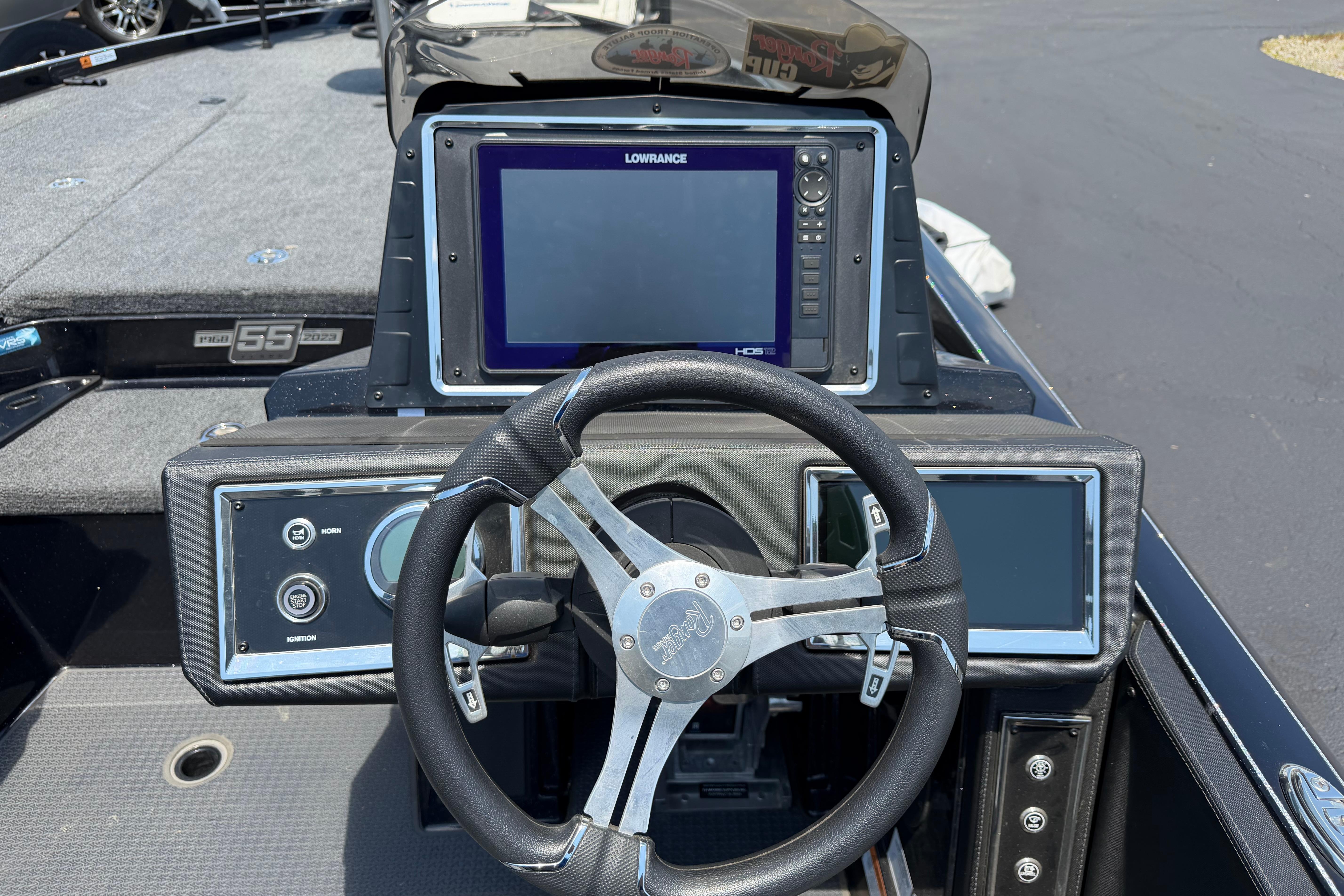 2023 Ranger Z520R boat dashboard with steering wheel and Lowrance display.