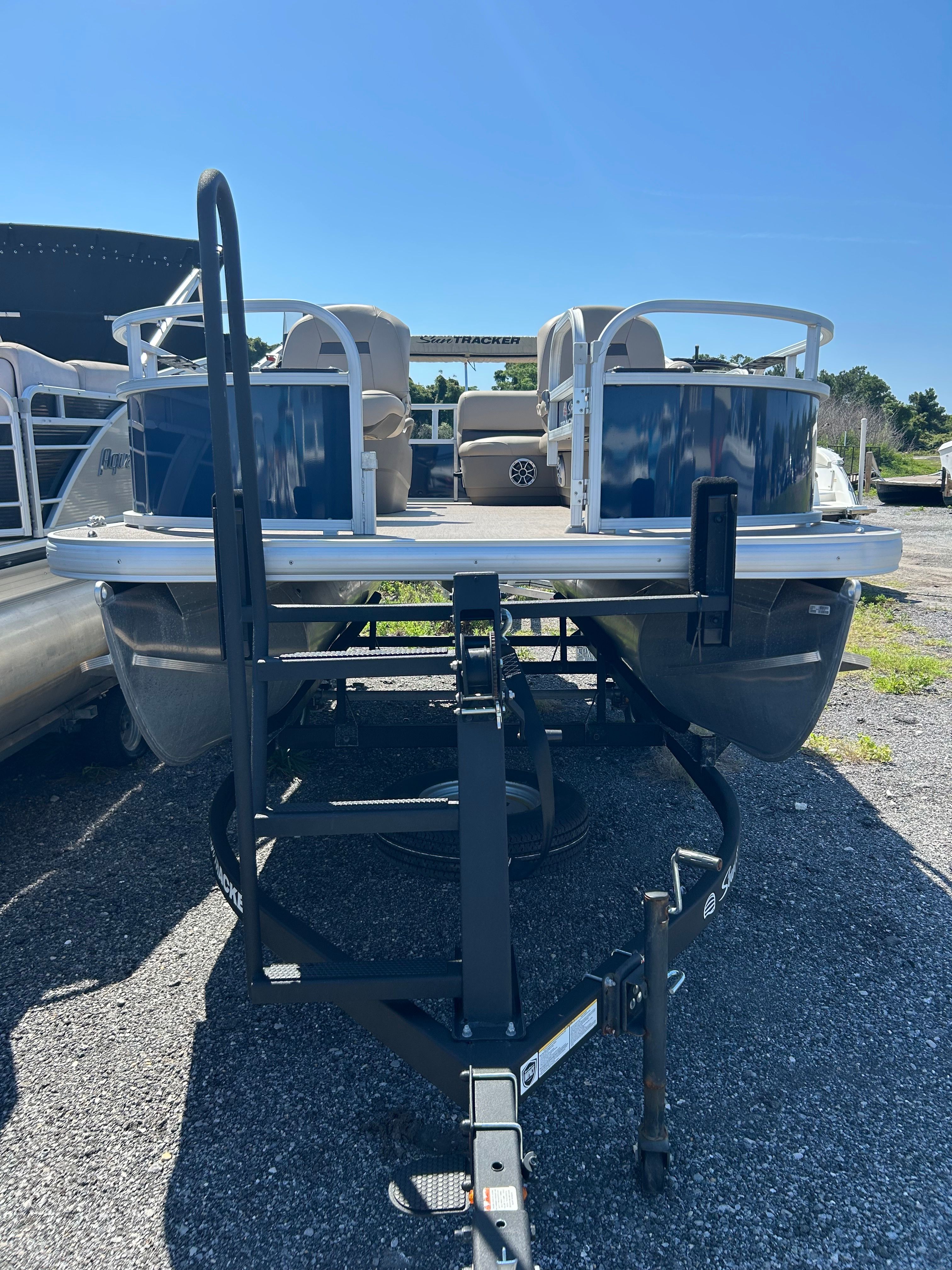 2025 Sun Tracker Bass Buggy 16