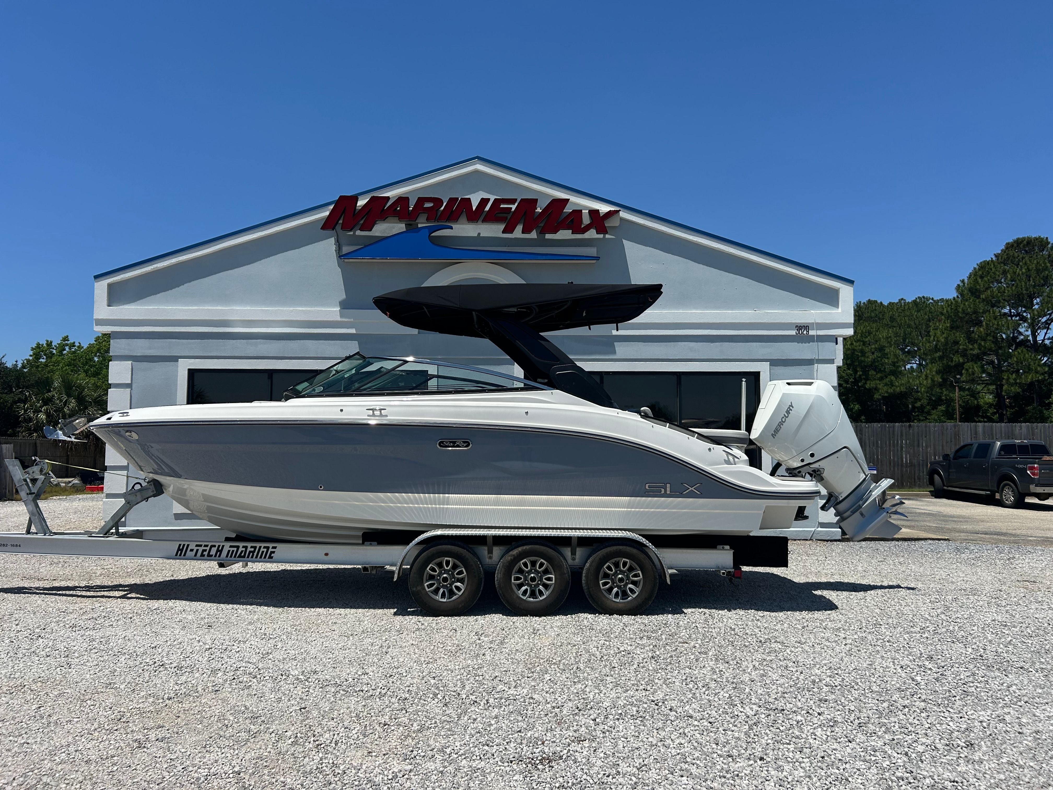 2026 Sea Ray SLX 260 Outboard