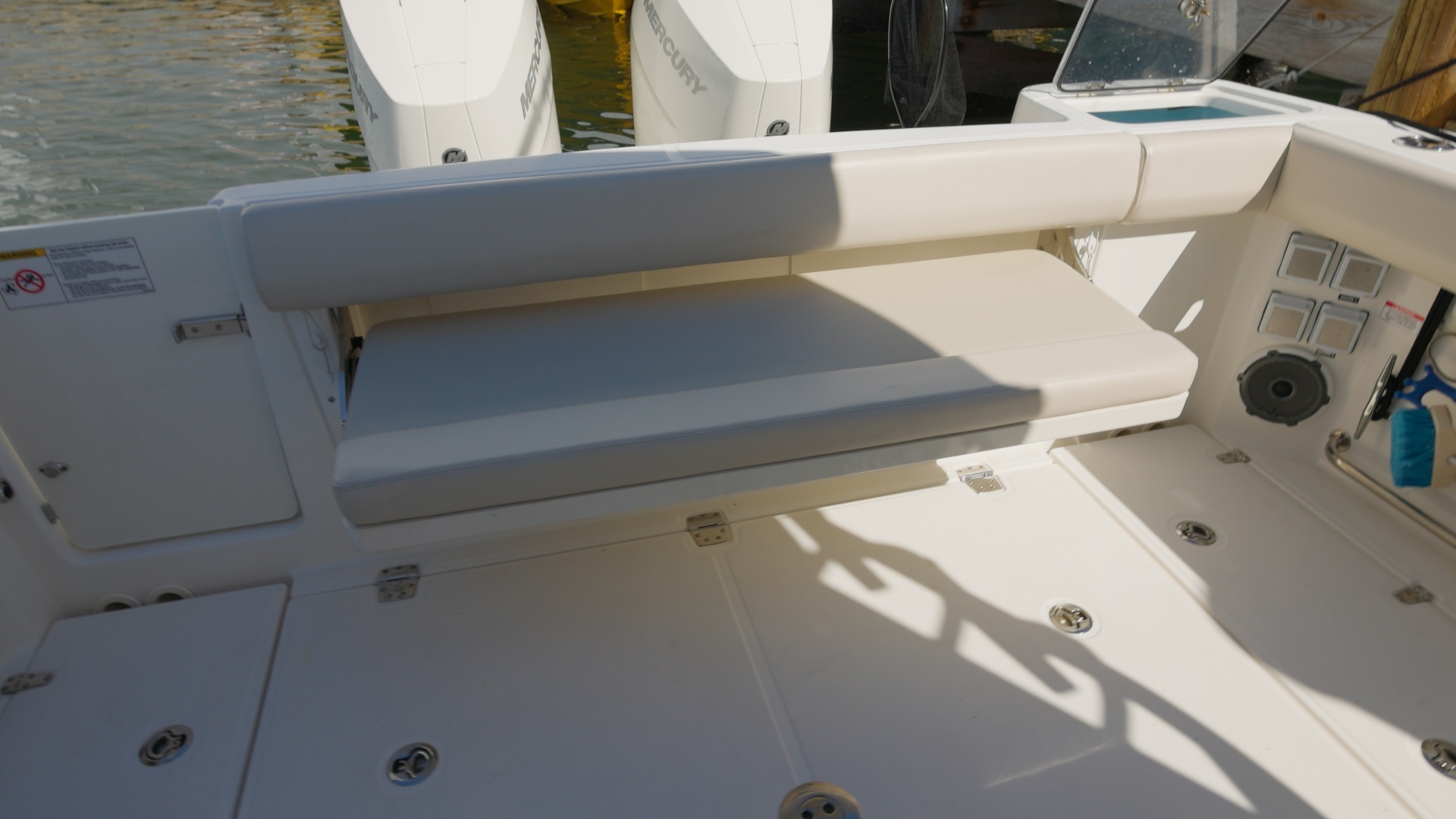 2023 Boston Whaler Conquest - Image 7