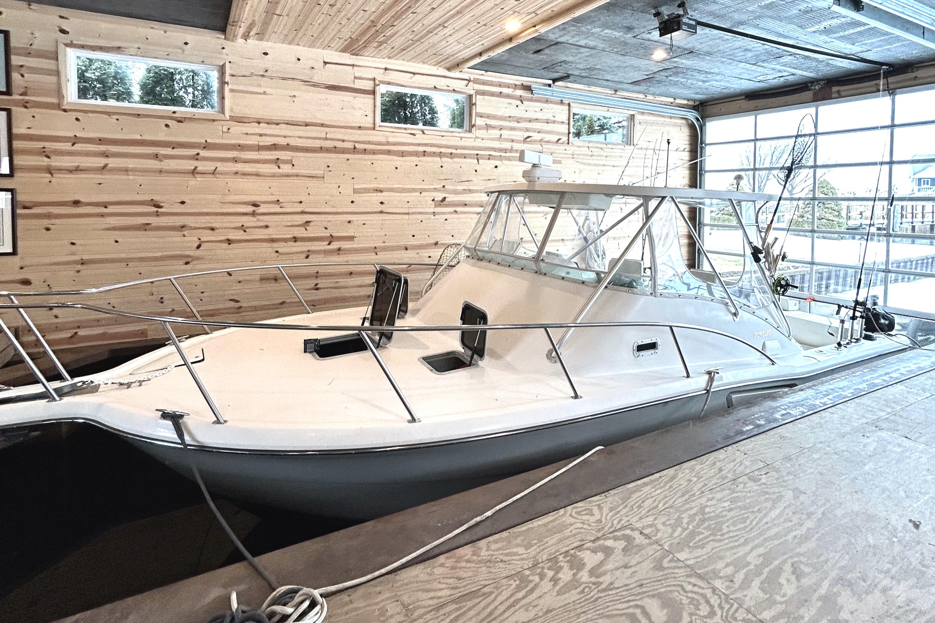 1998 Pursuit 3000 Offshore