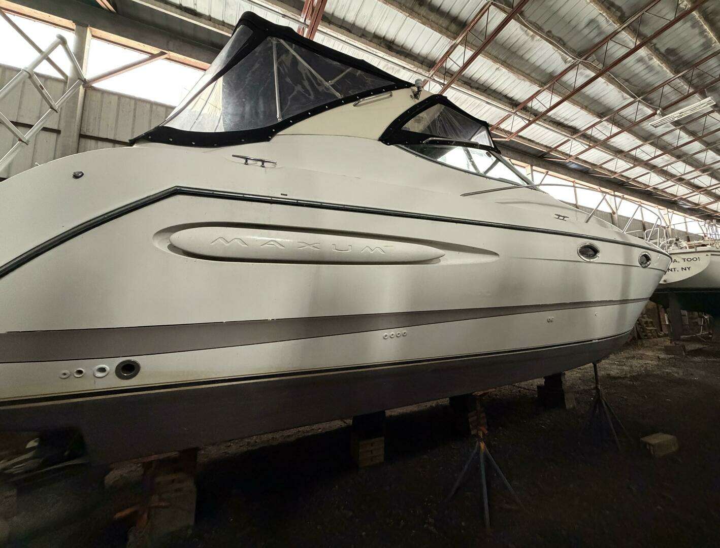 2001 Maxum 3300 SCR - Image 42