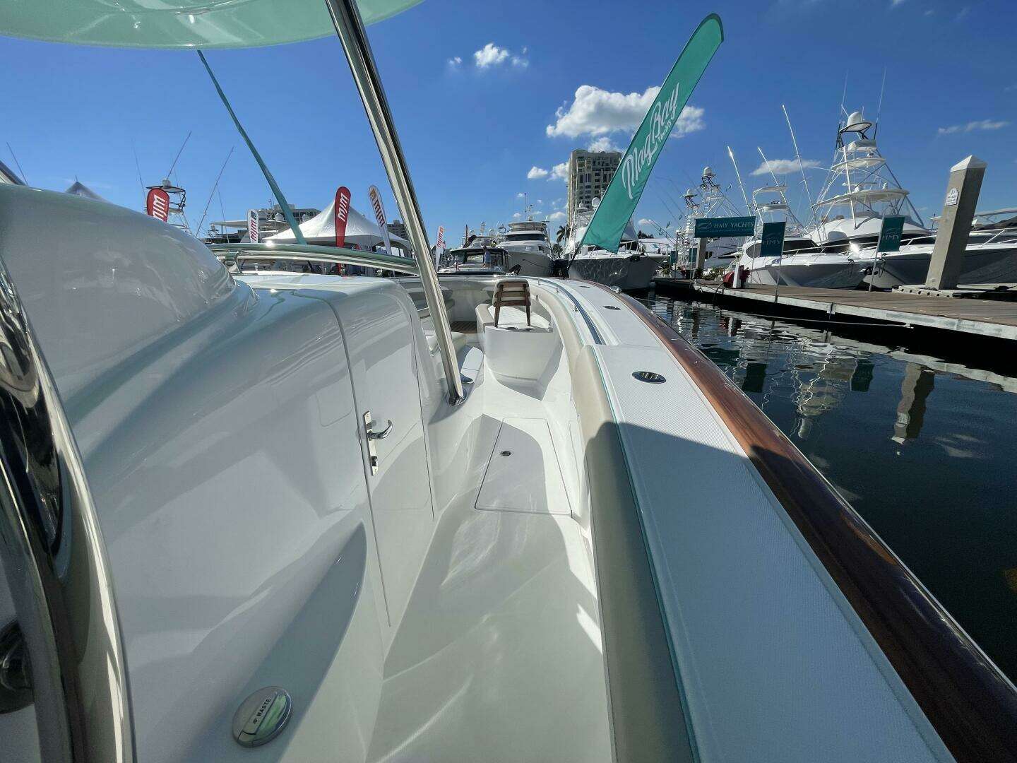 2026 Mag Bay 43 Center Console - Image 65