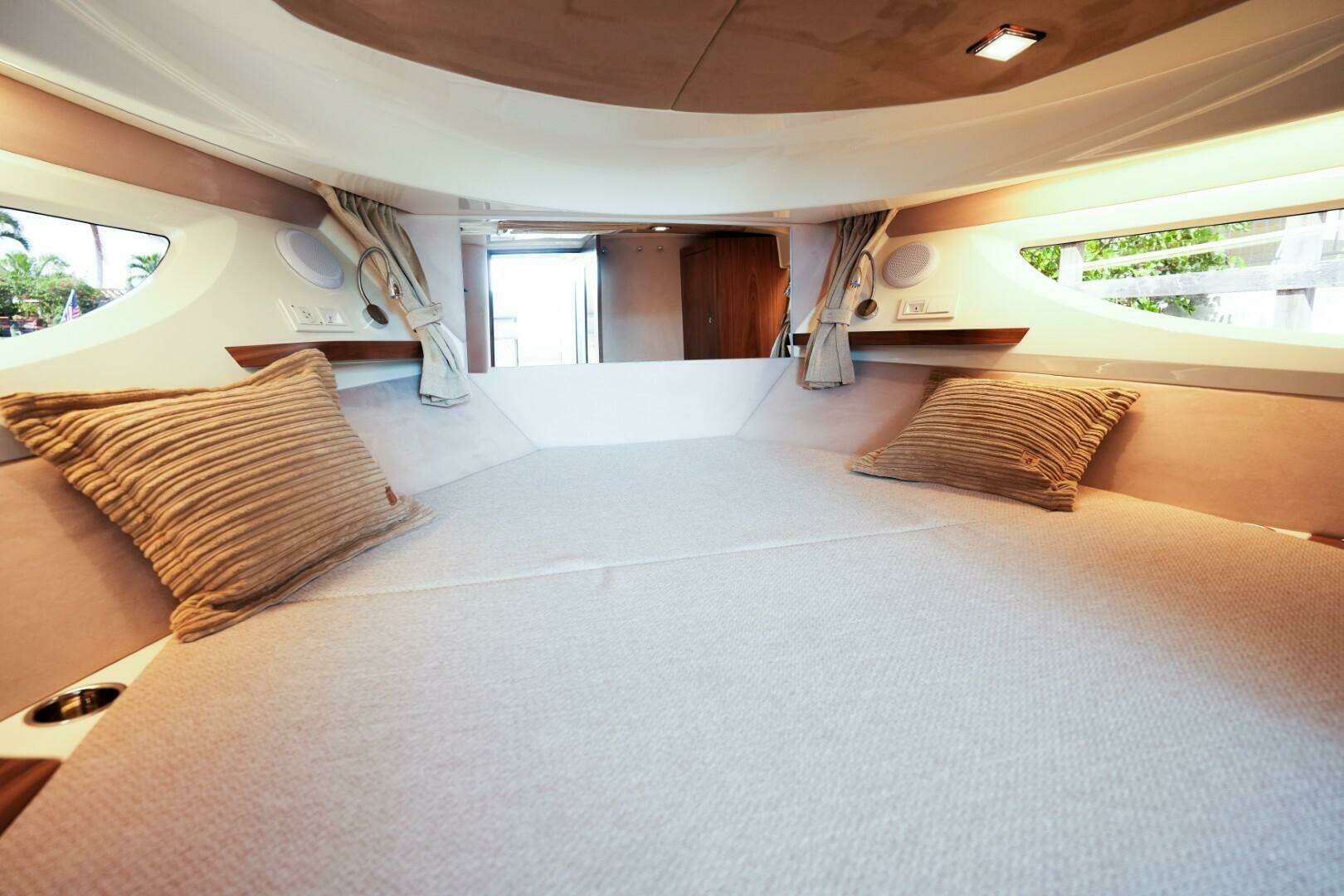 2026 Marex 360 Cabriolet Cruiser - Image 22