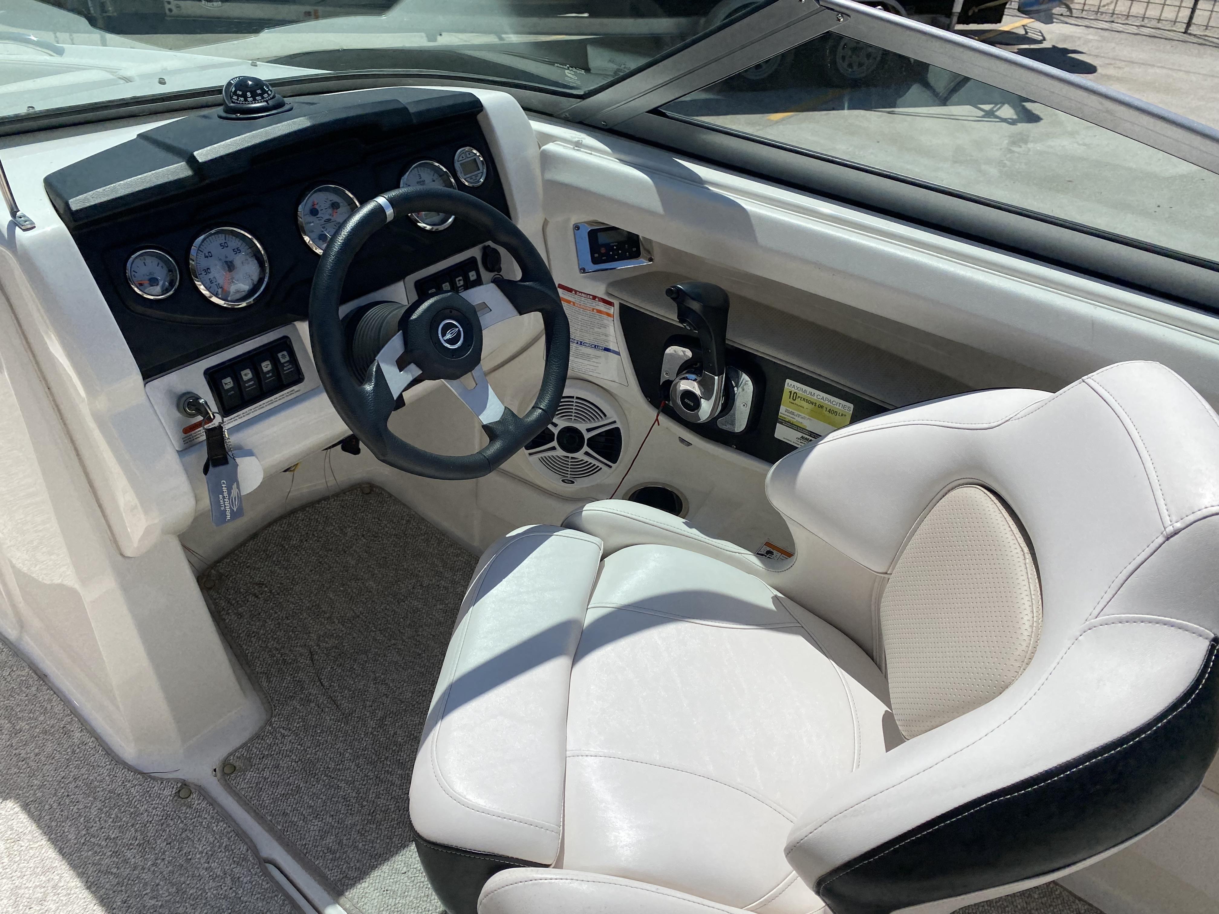 2011 Chaparral 216 SSi - 14