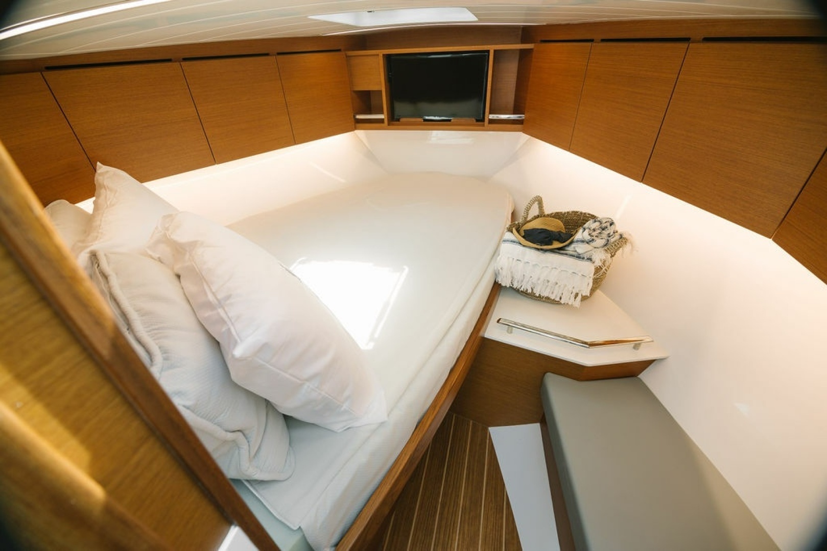 2027 Bertram 35 Flybridge - Image 41