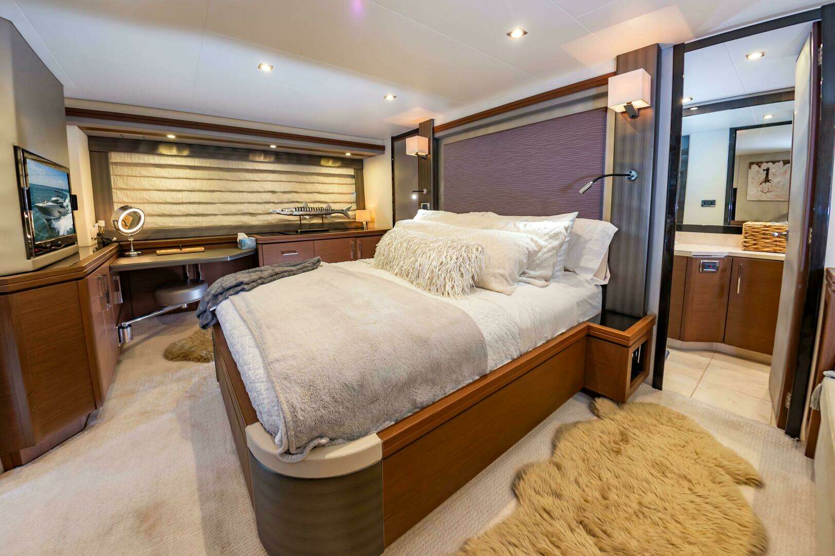 2013 Marquis 63 Sport Yacht - Image 42