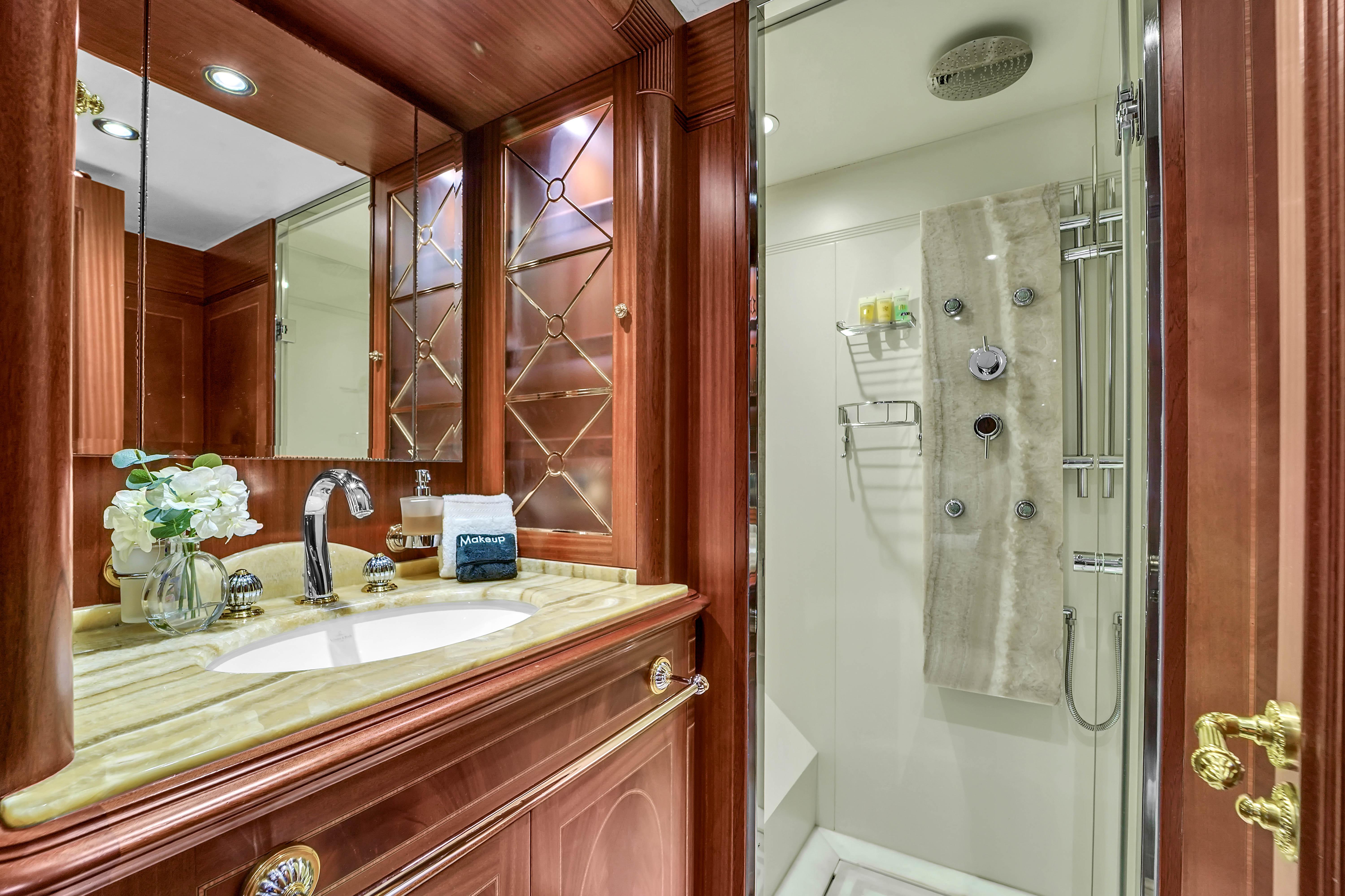 2012 Azimut Grande 105 - 94