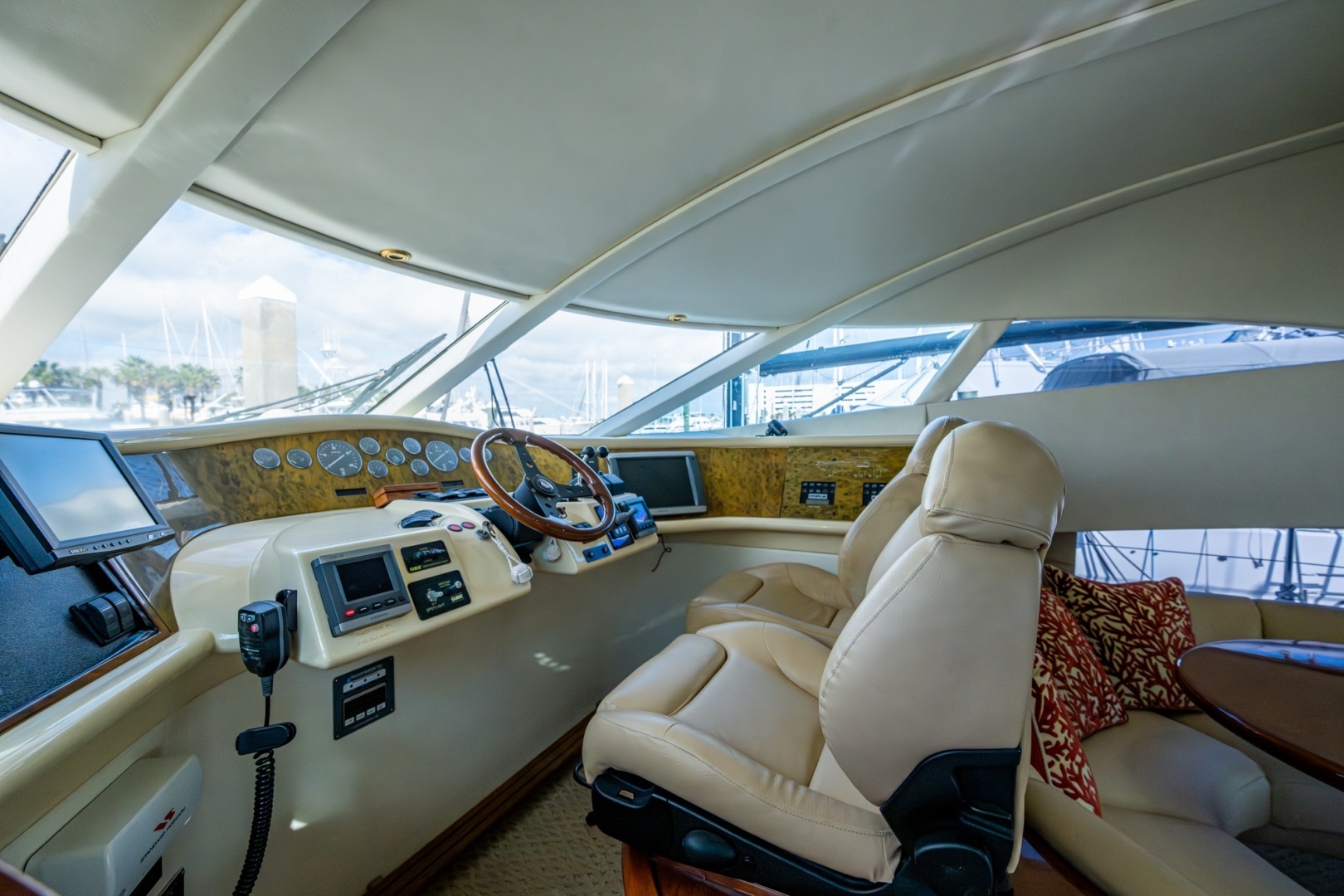 2000 Fairline Squadron 52 - Image 43