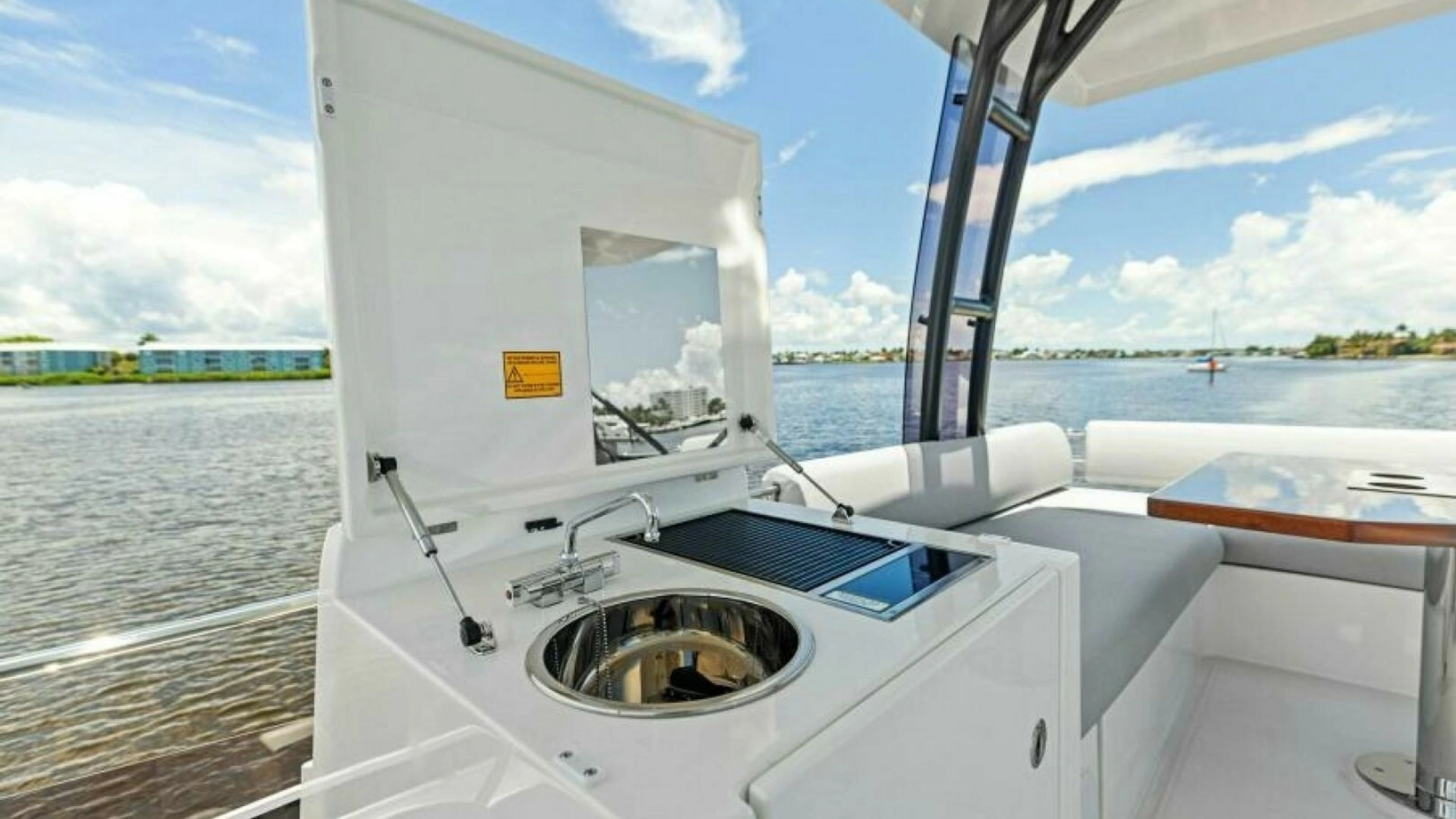 2025 Prestige 460 - Image 35