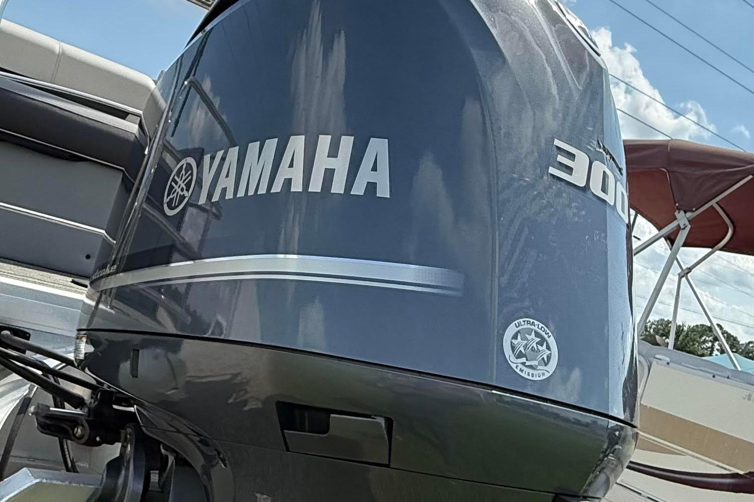 Yamaha 300 outboard engine on 2022 Godfrey SWEETWATER 2486 pontoon boat.