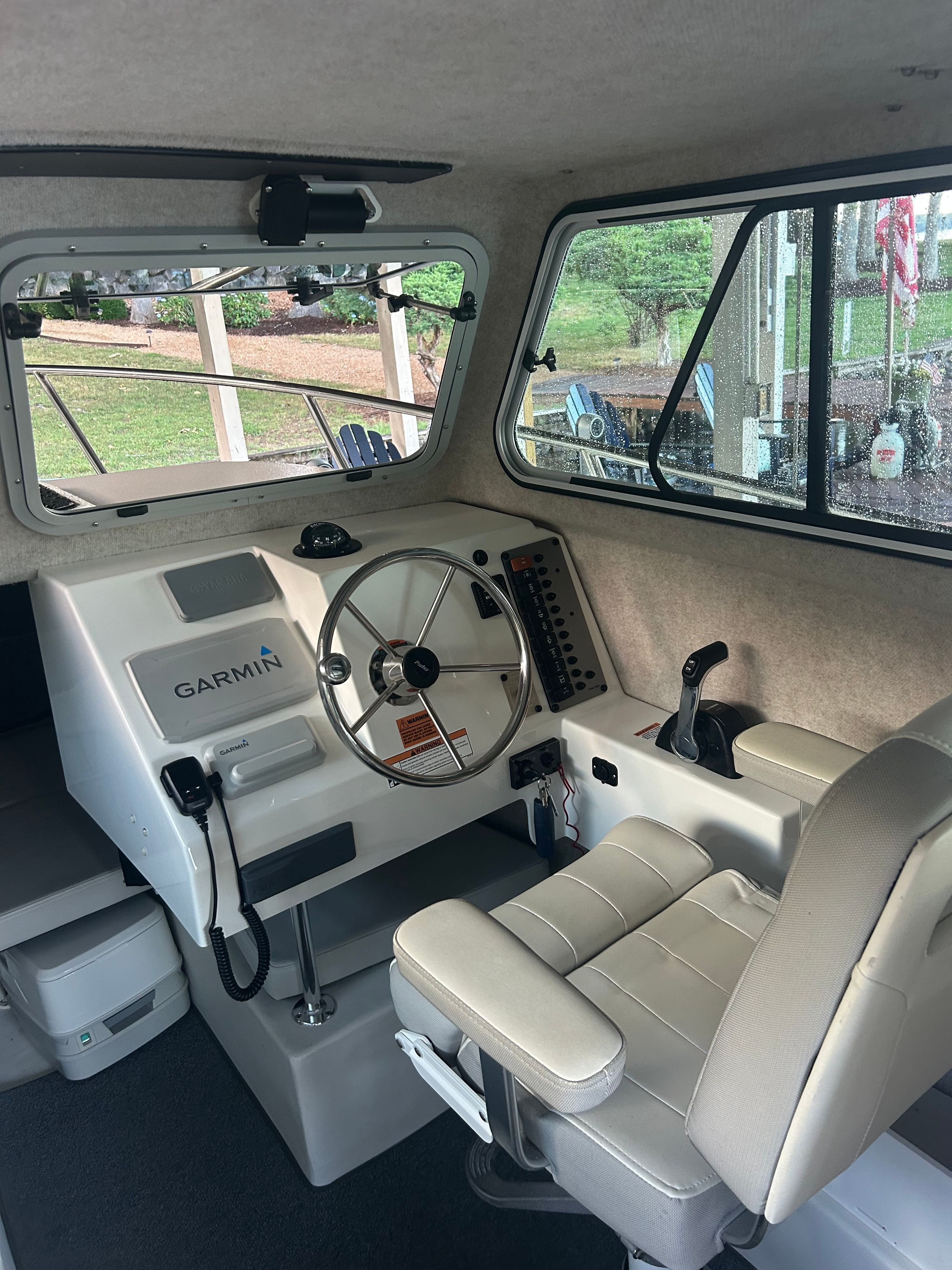 2020 Parker 2320 Sport Cabin - 15