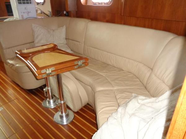 2004 Tiara Yachts 4400 Sovran - 5