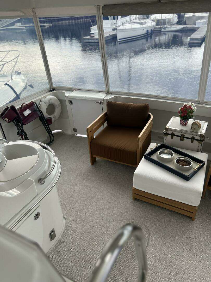 2003 Carver 466 Motor Yacht - Image 19