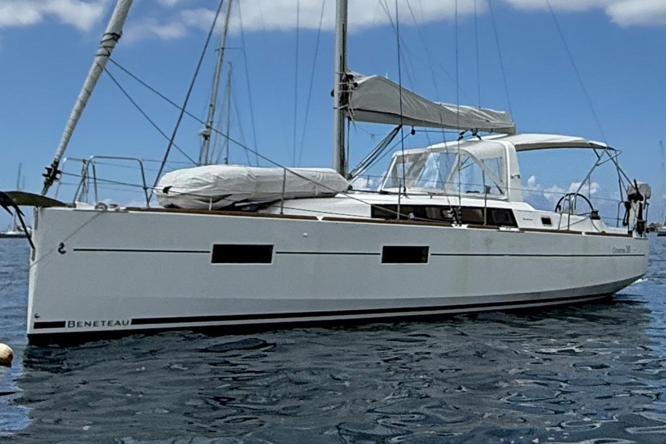 2016 Beneteau Oceanis 38