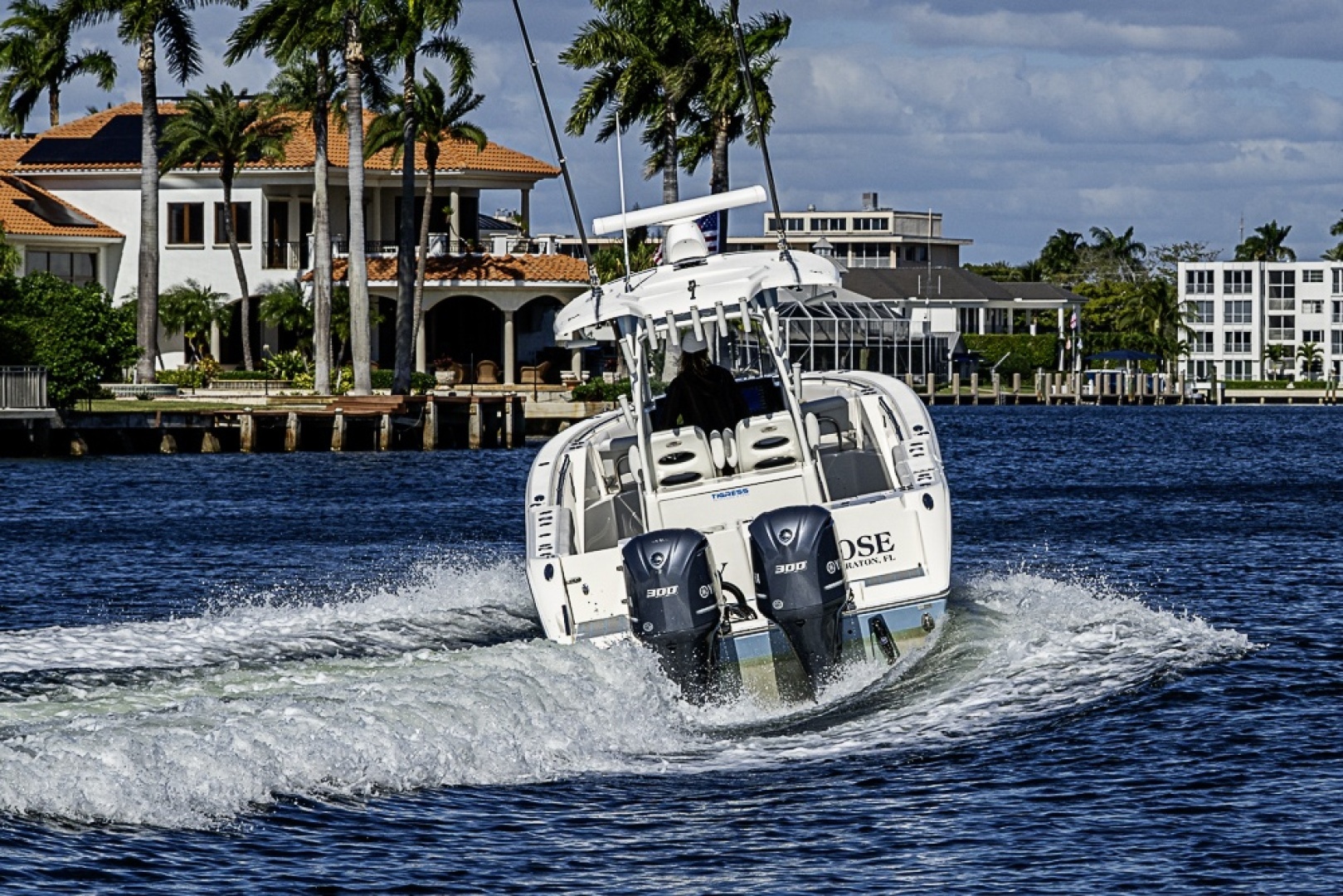 2021 Cobia 320 CC - Image 50