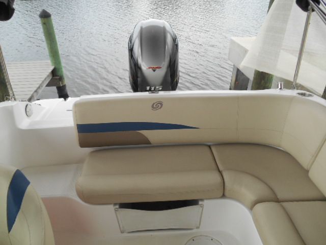 2018 Hurricane Sun Deck 187 - 10
