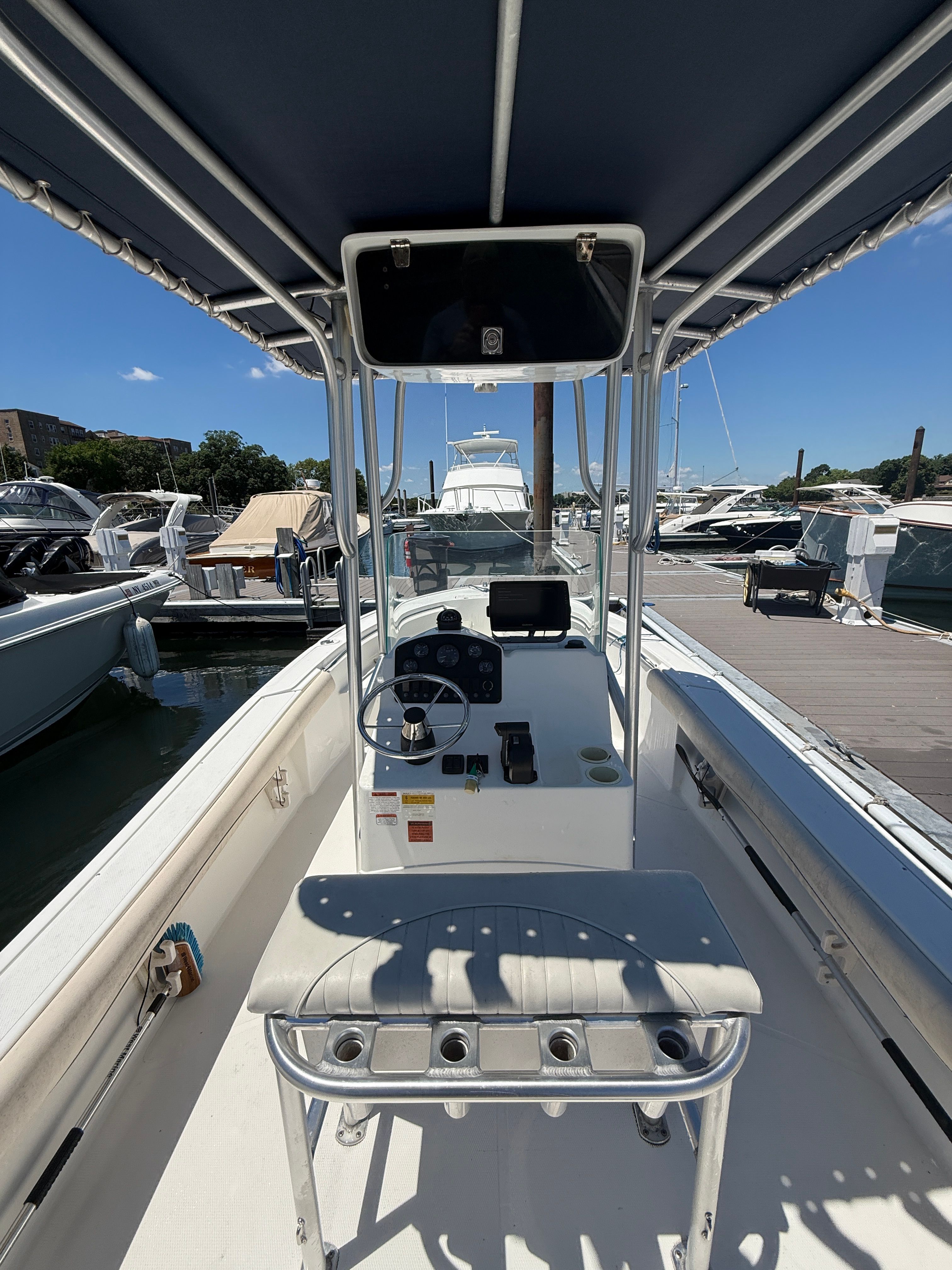 2009 Mako 204 Center Console - 8