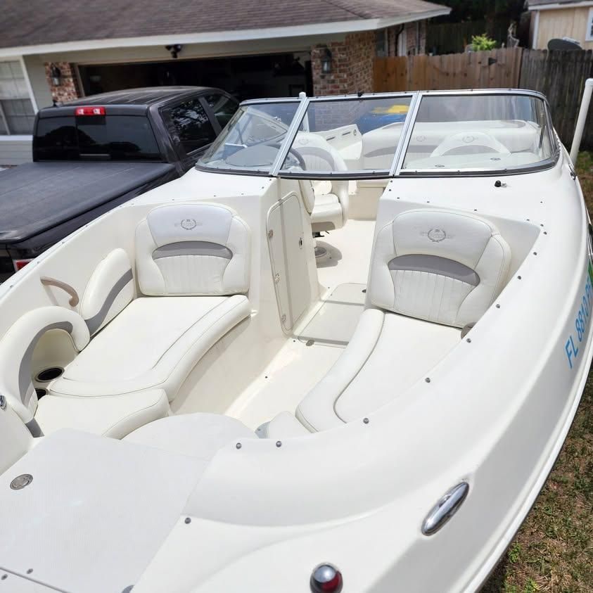 2011 Stingray 235 LR - 7