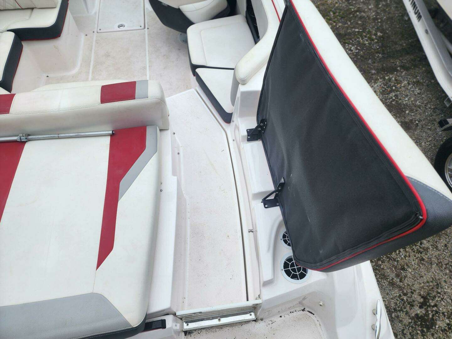 2019 Regal — - Image 11