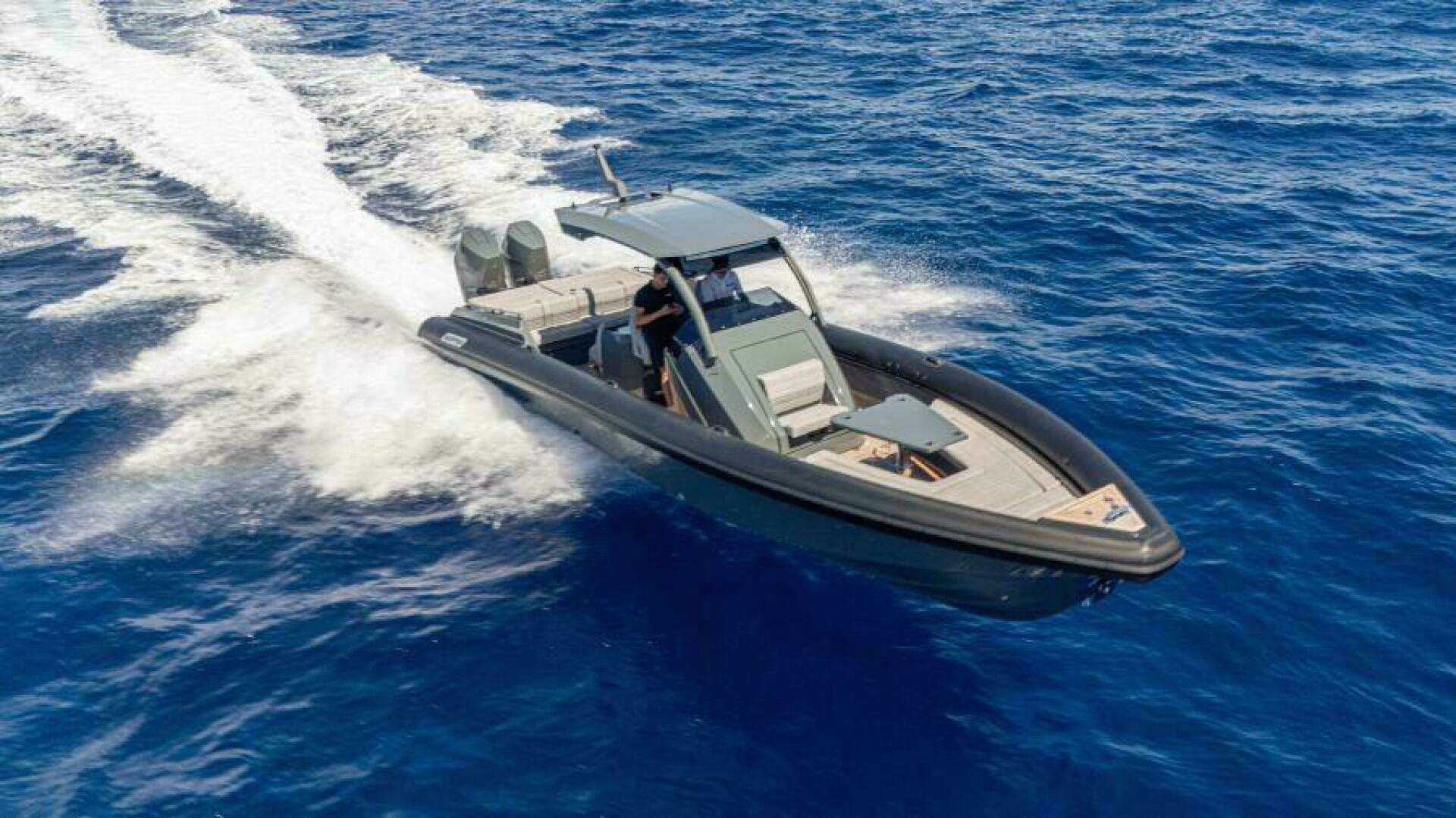 2025 Skipper 38 Sunbed - Image 6