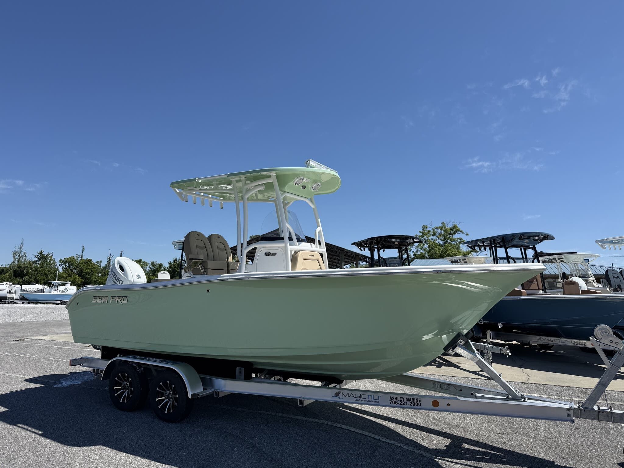 2026 Sea Pro 222 Center Console