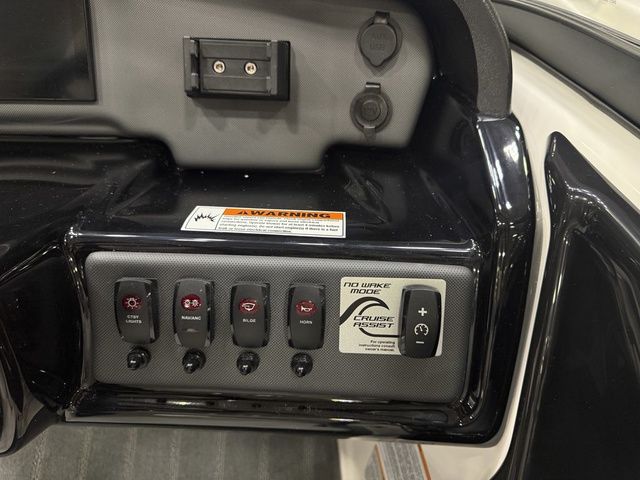2026 Yamaha Boats AR190 - 15