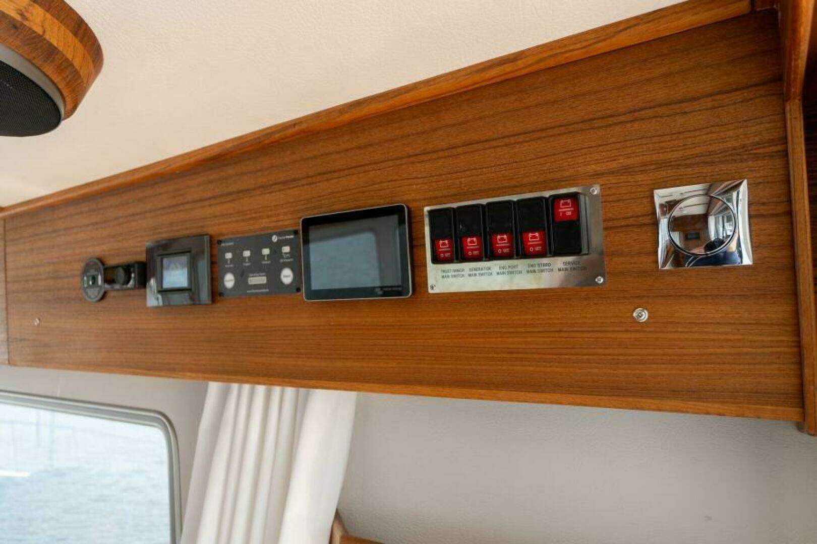2027 Targa 32 - Image 22