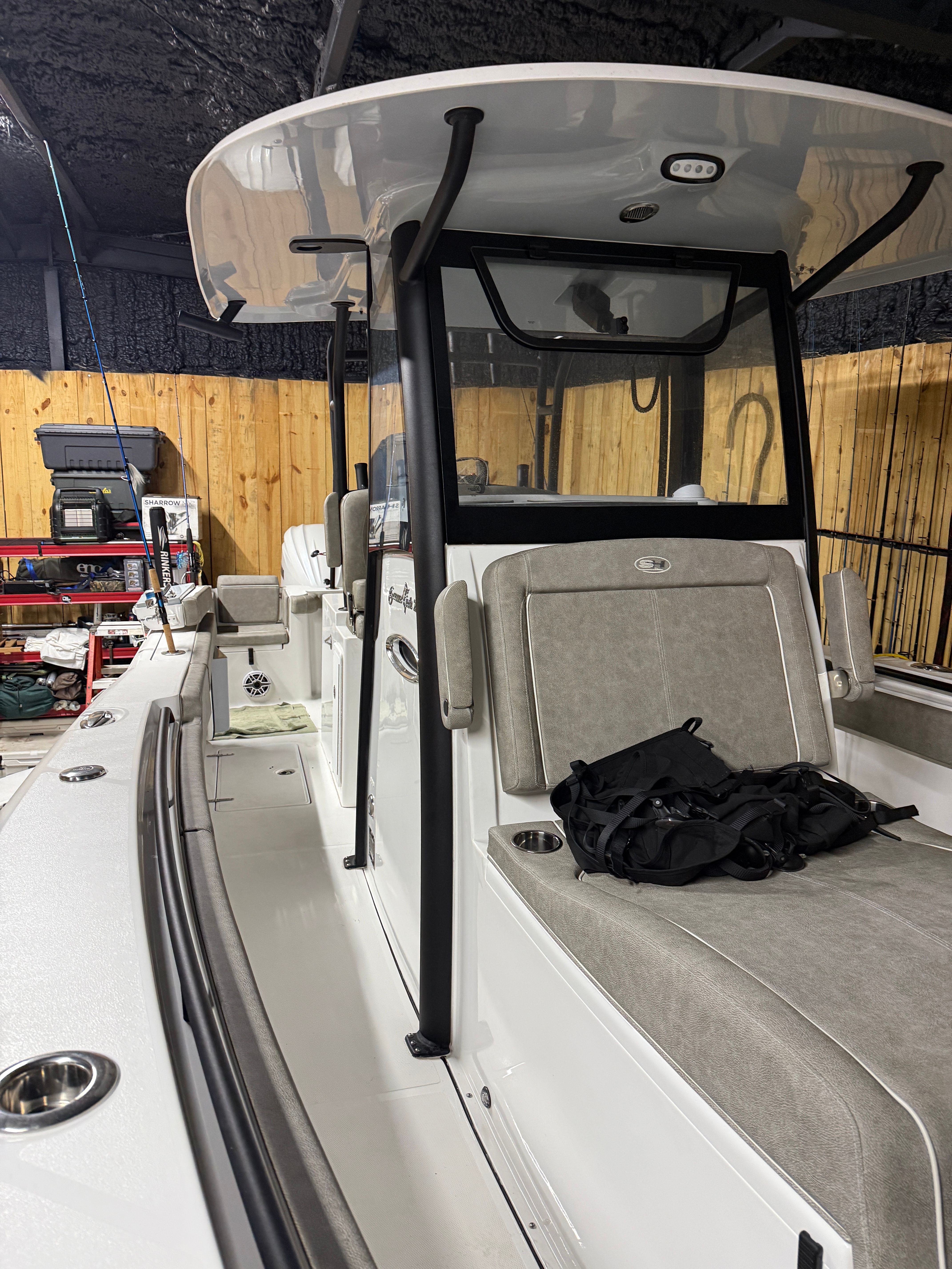 2025 Sea Hunt Gamefish 28 Coffin Box - 8