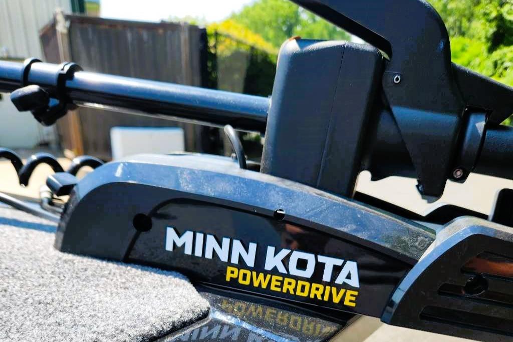 Minn Kota PowerDrive motor on 2026 Tracker Pro Guide V-175 Combo boat.