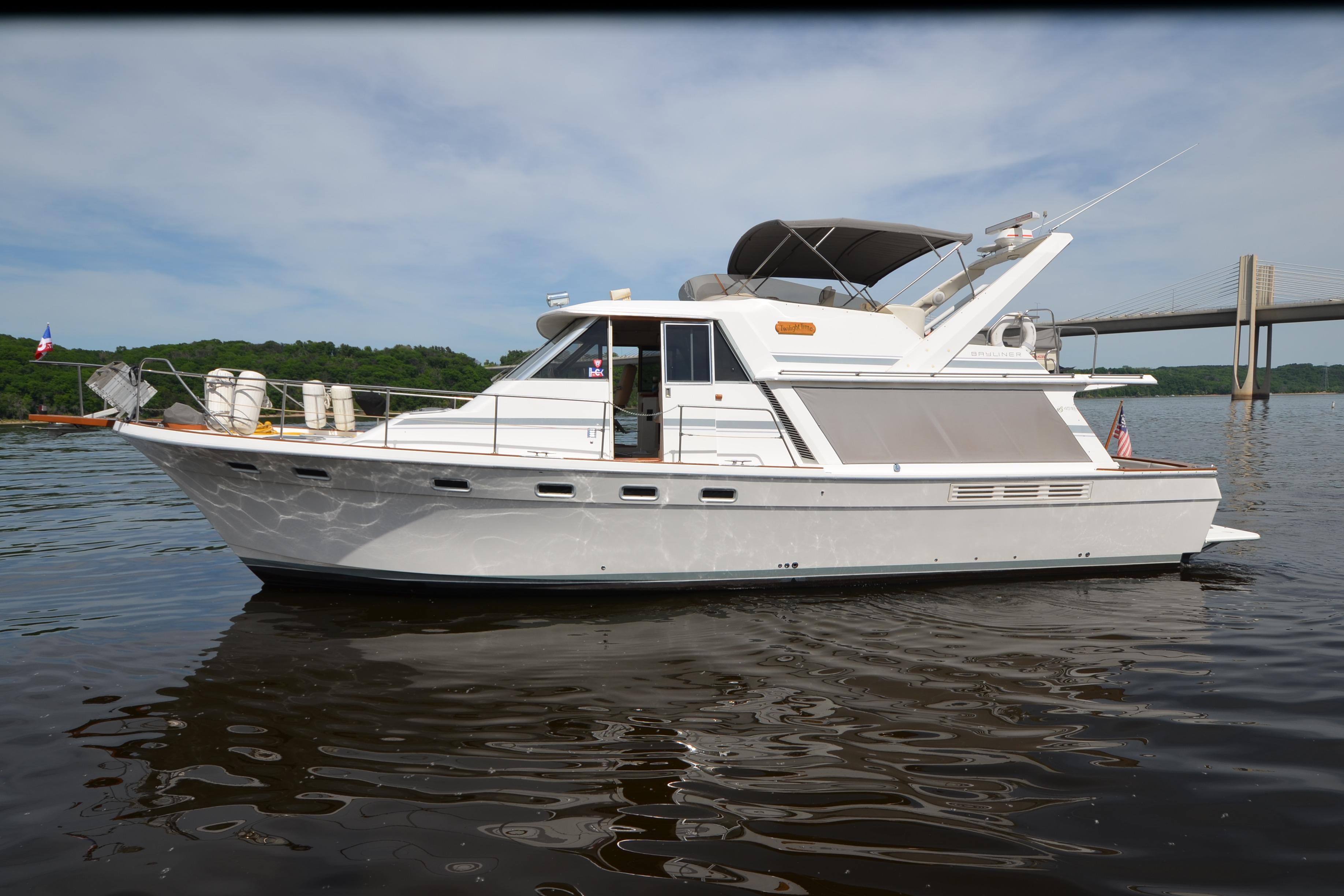 1989 Bayliner 4518 Motoryacht