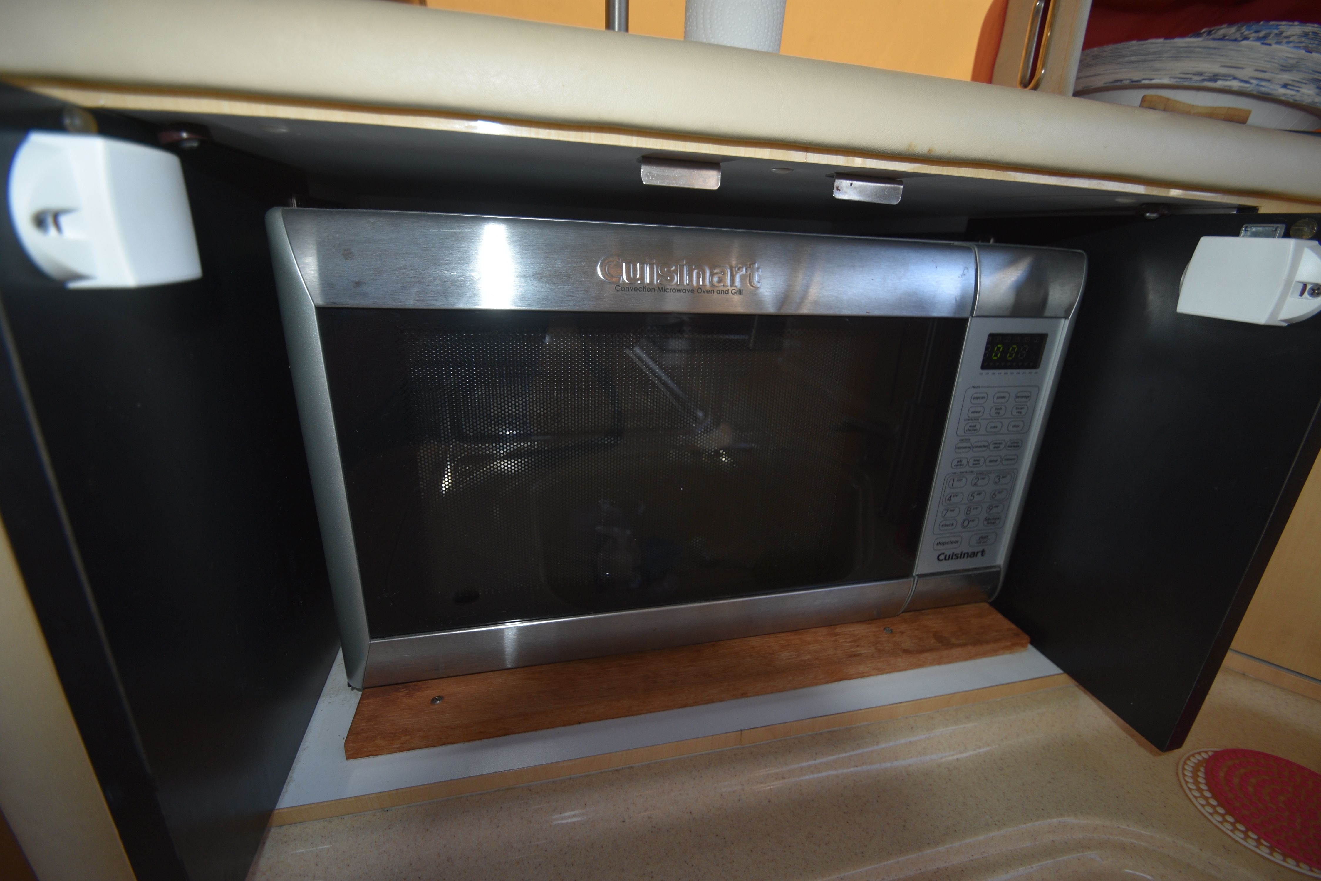 2000 Sea Ray 480 Sedan Bridge - 27