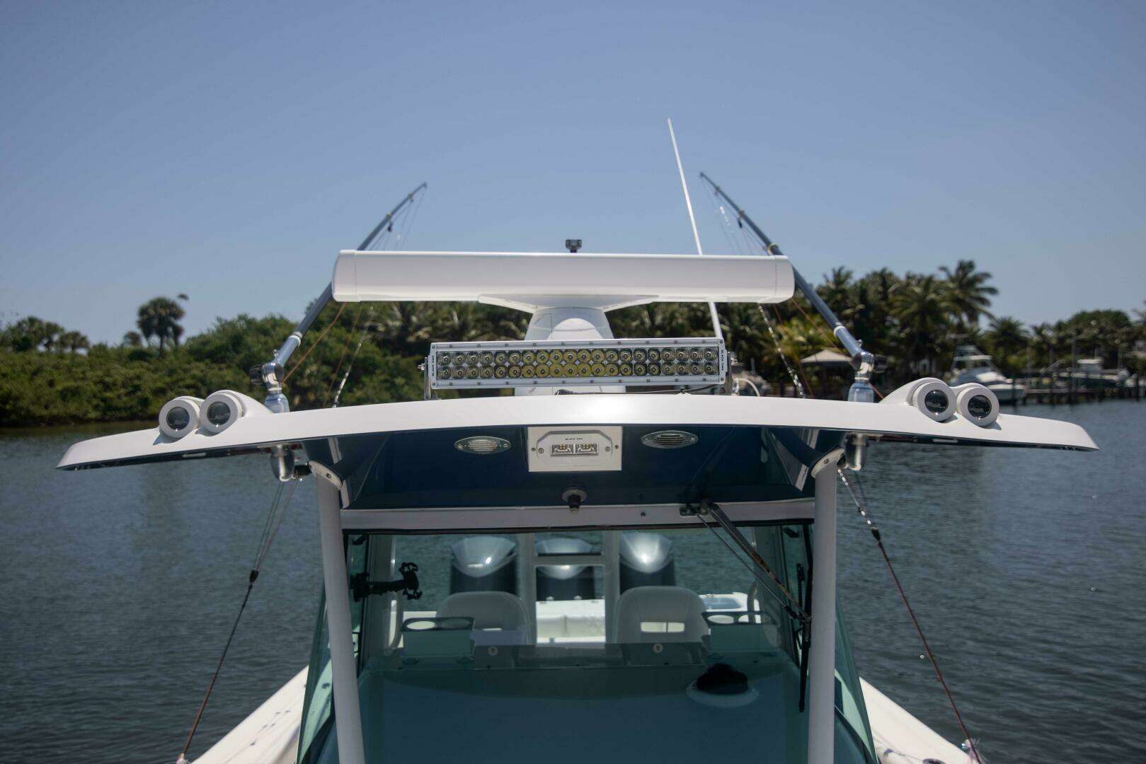 2009 Everglades 350CC - Image 32