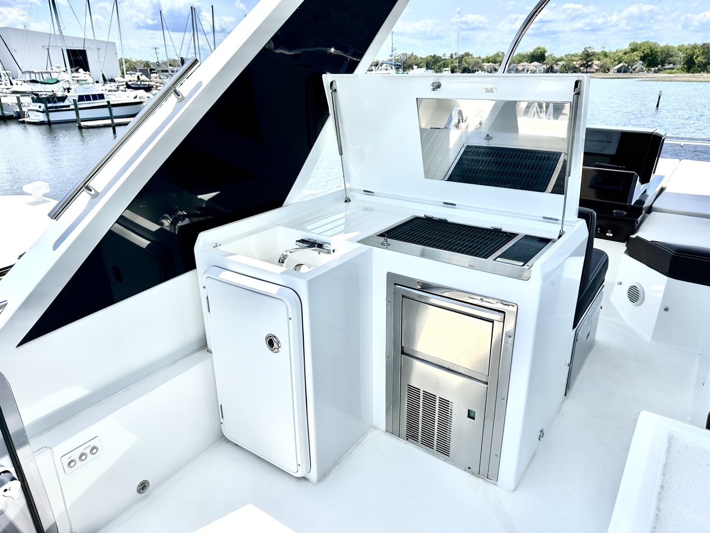 2022 Galeon 500 FLY - Image 31